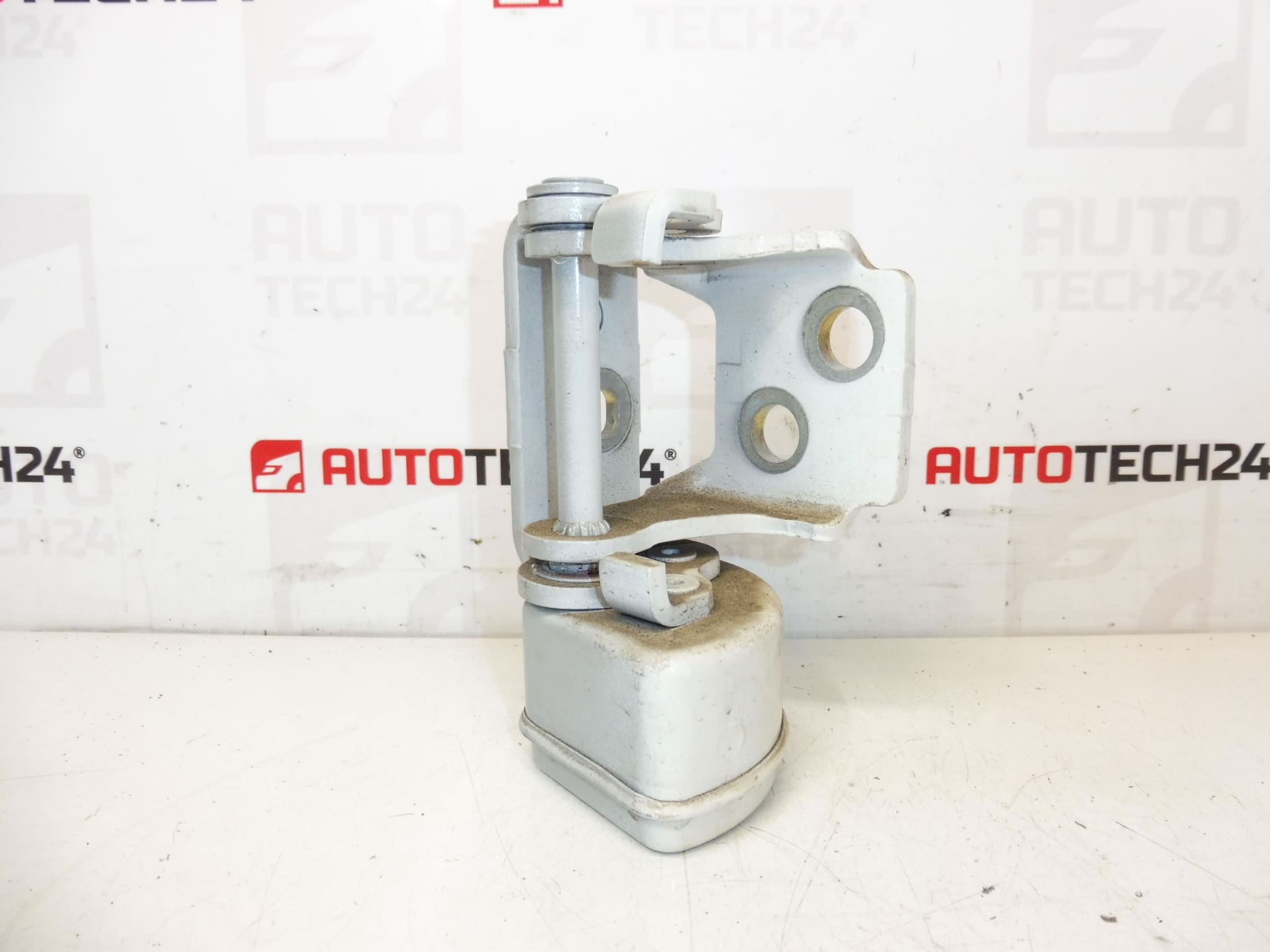 EWP Peugeot 207 13089480 9037C0: n oikean takaoven pysäyttäminen