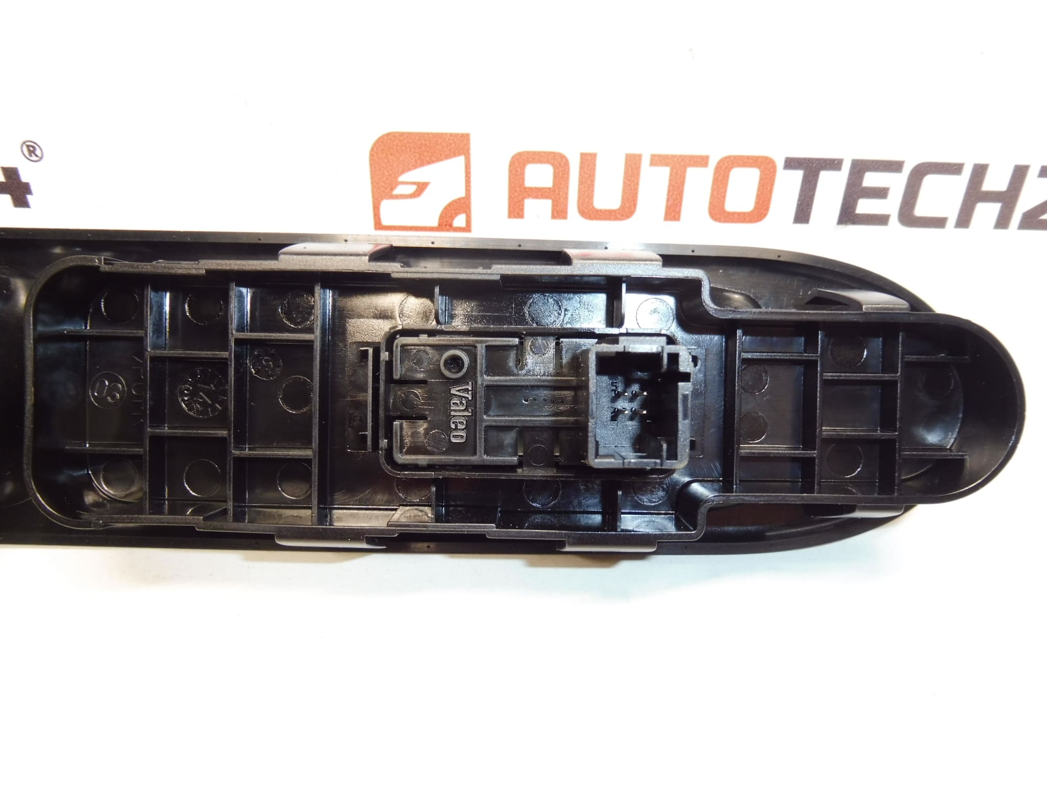 Citroën C3 Picasso 6490P9 ikkunaohjain - Image 2