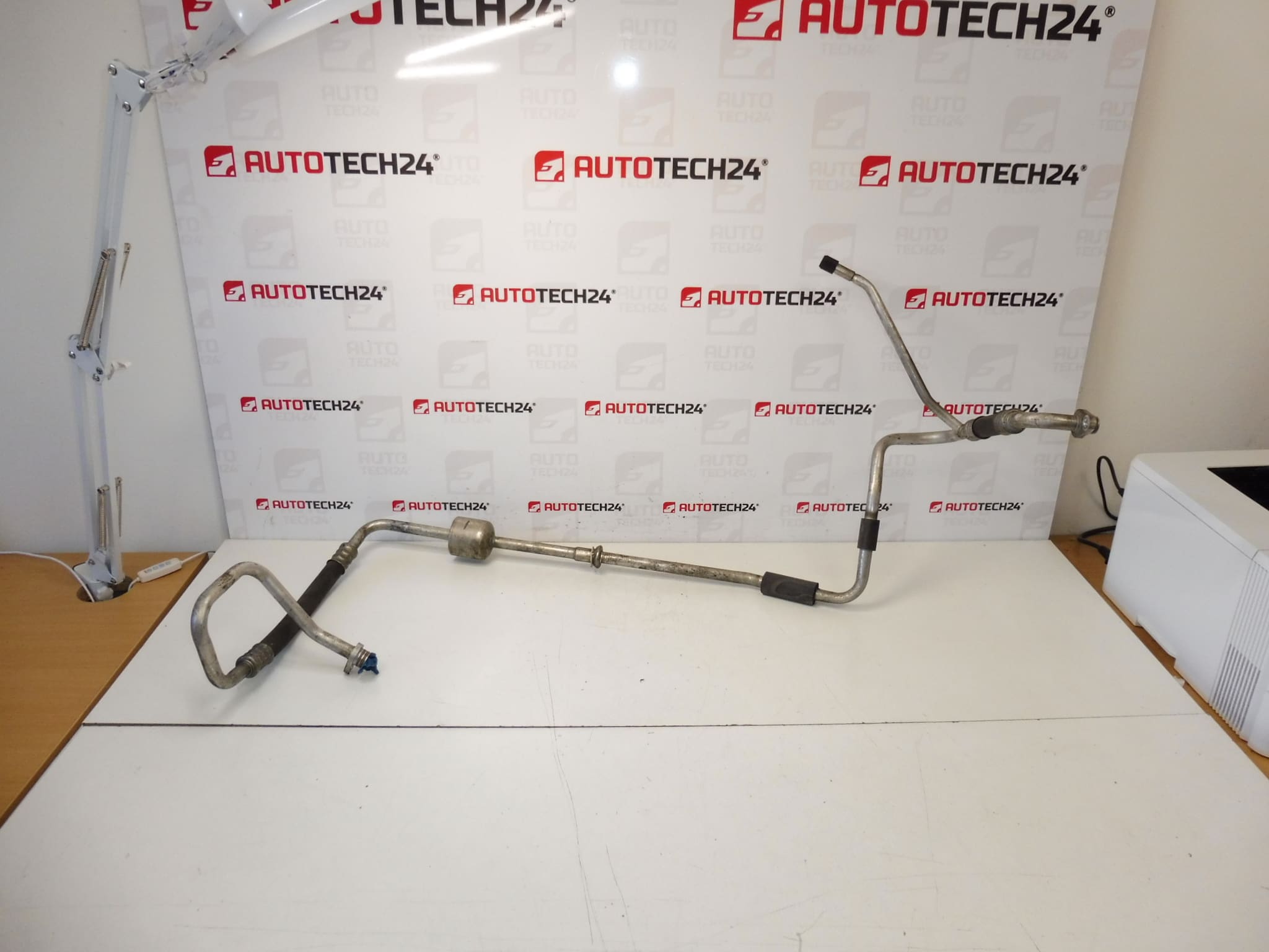 Ilmastoputki Peugeot Citroën 6477F3 + 647774