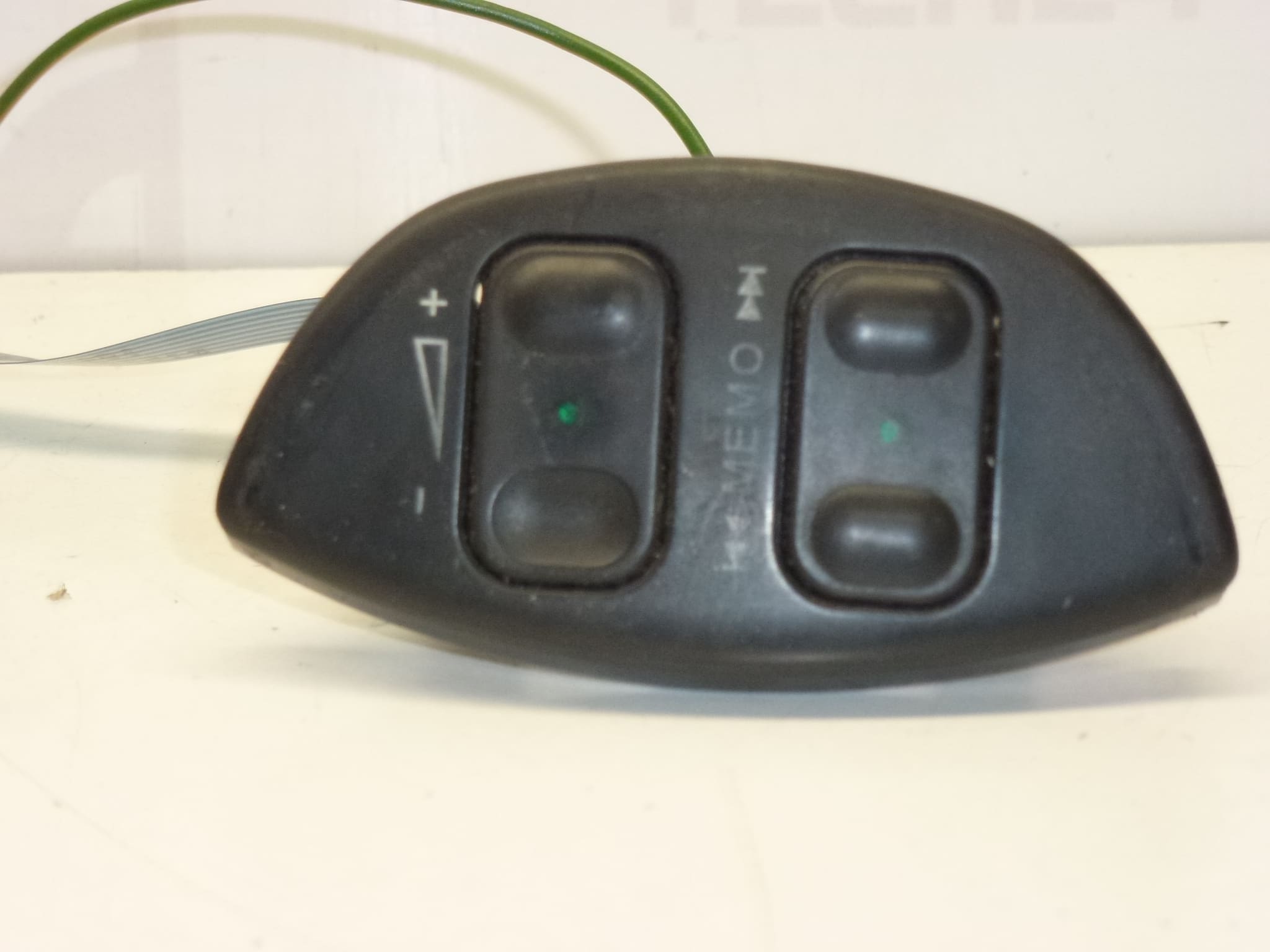 Ohjauspainikkeet radion ohjaukseen ohjauspyörässä Citroën Peugeot 4112FA - Image 2