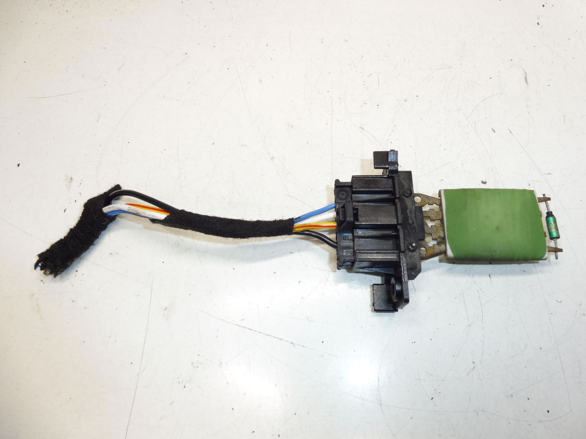 Tuulettimen nopeussäädin ja kaapeli, Citroën/Peugeot, osa 648055 - Image 2