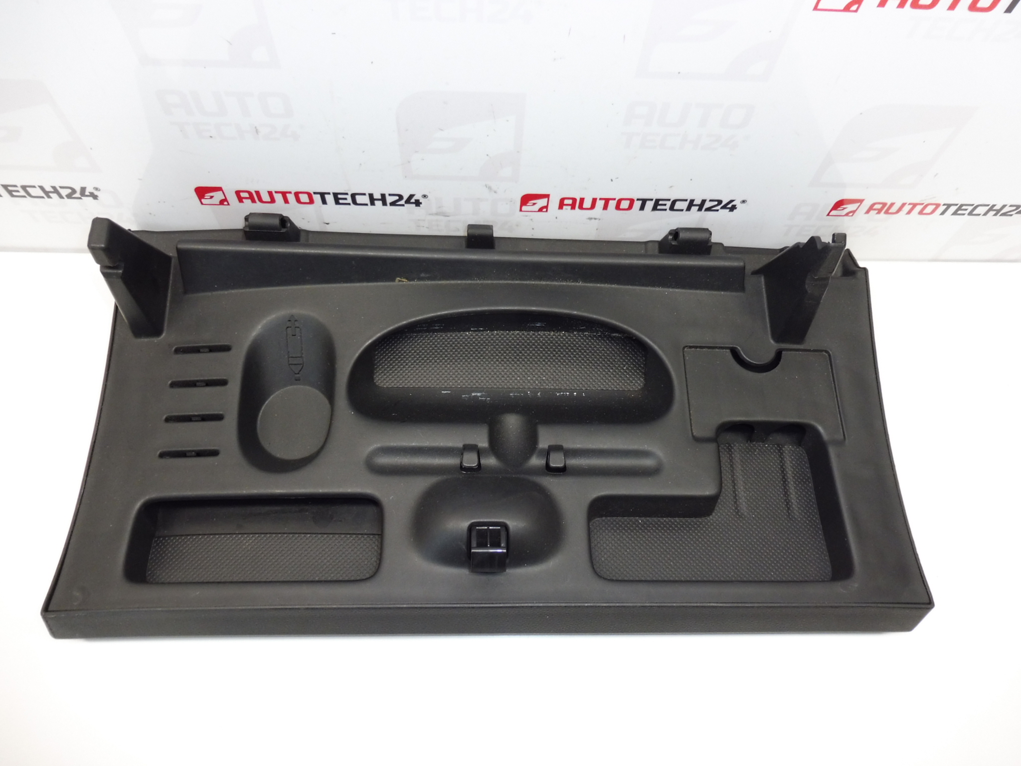 Peugeot 308 8226LE säilytystilan sivukansi