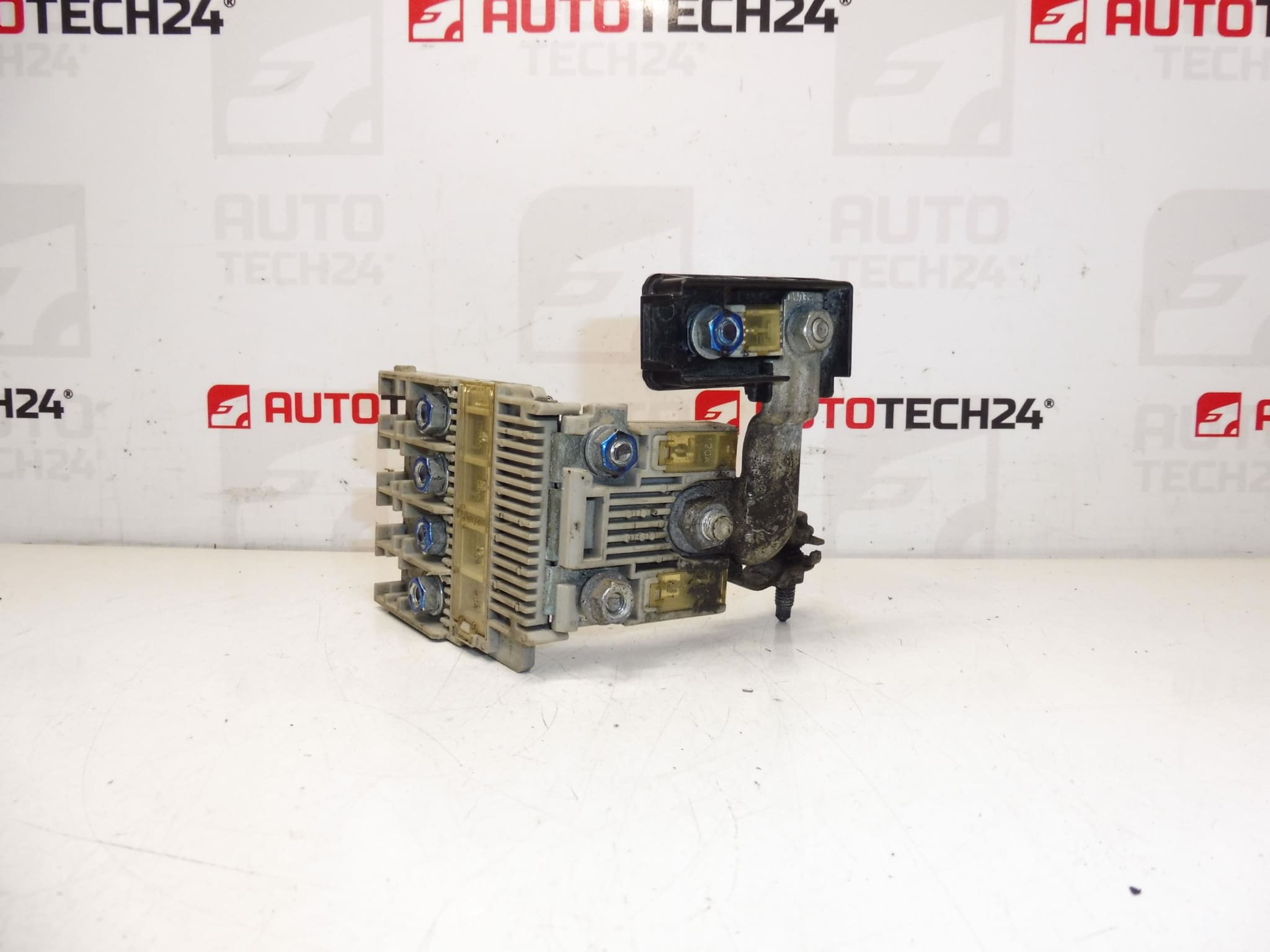 C-Crosser Peugeot 4007 6500FC FUSE -moduuli