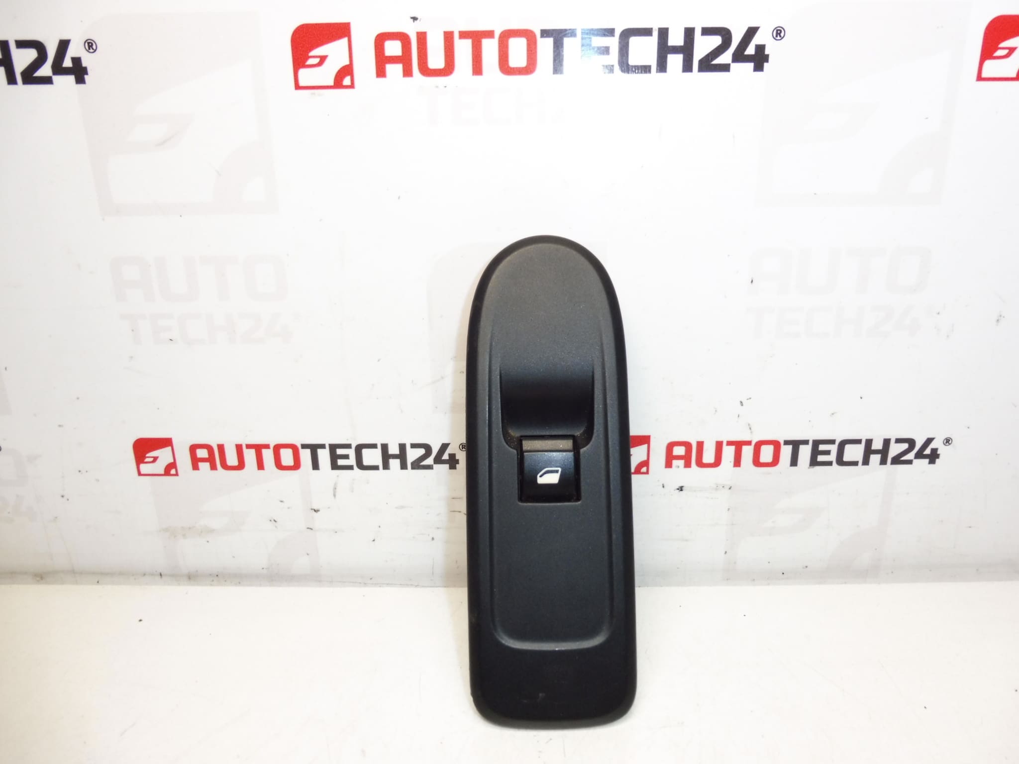 Kuljettaja Citroën C3 II 96657927XT 6490CH