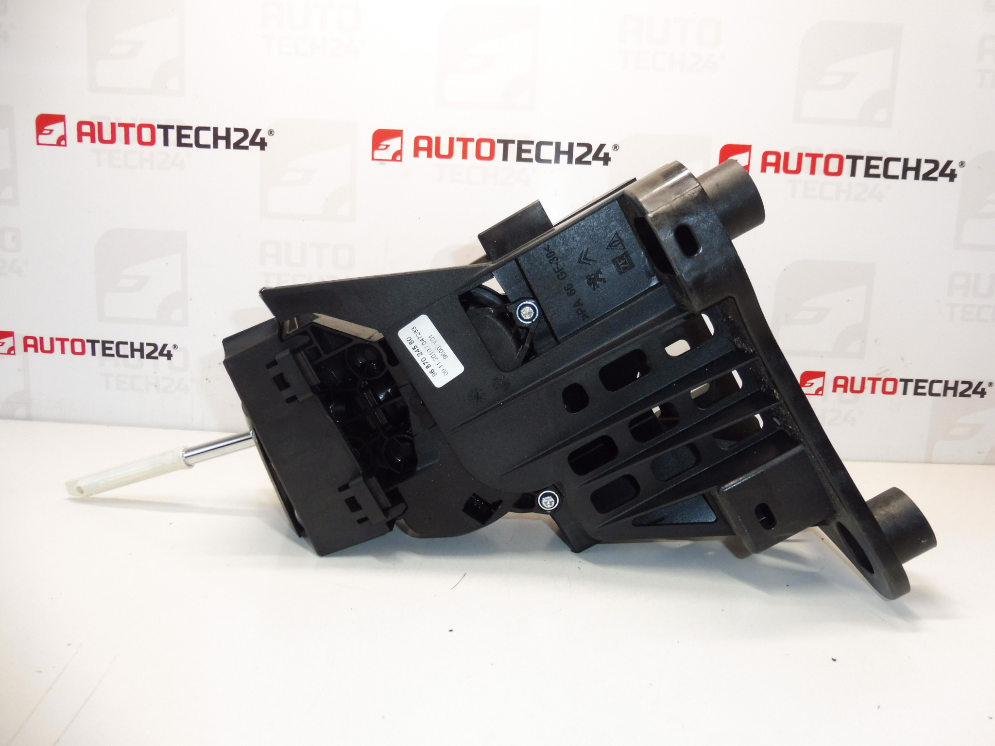 Peugeot 3008 5008 robottivaihteisto 9687024580 2400JR