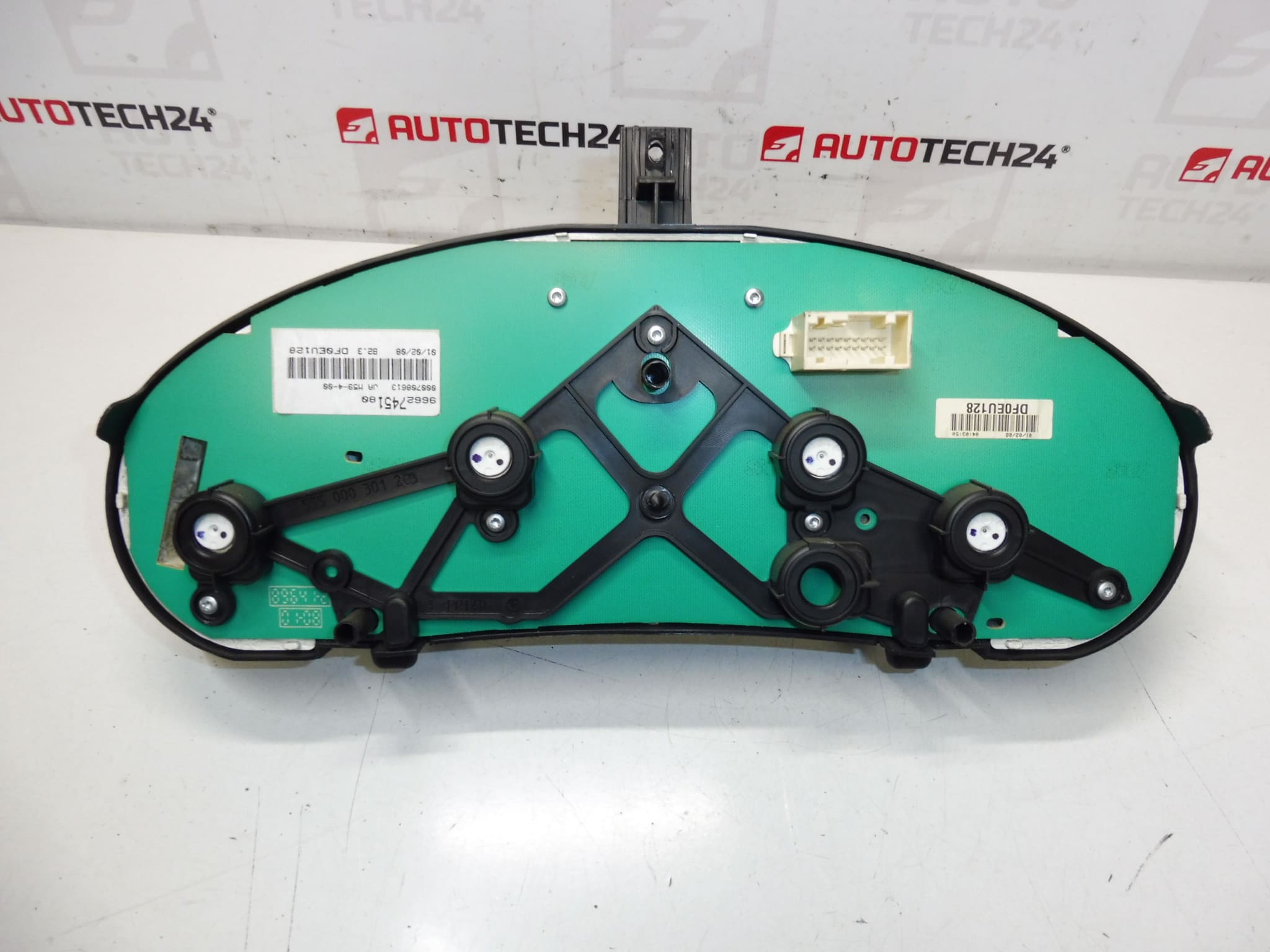 Kierroslukumittari Citroën Peugeot -mittarilukema 151000 km 9662745180 6105V8 - Image 2