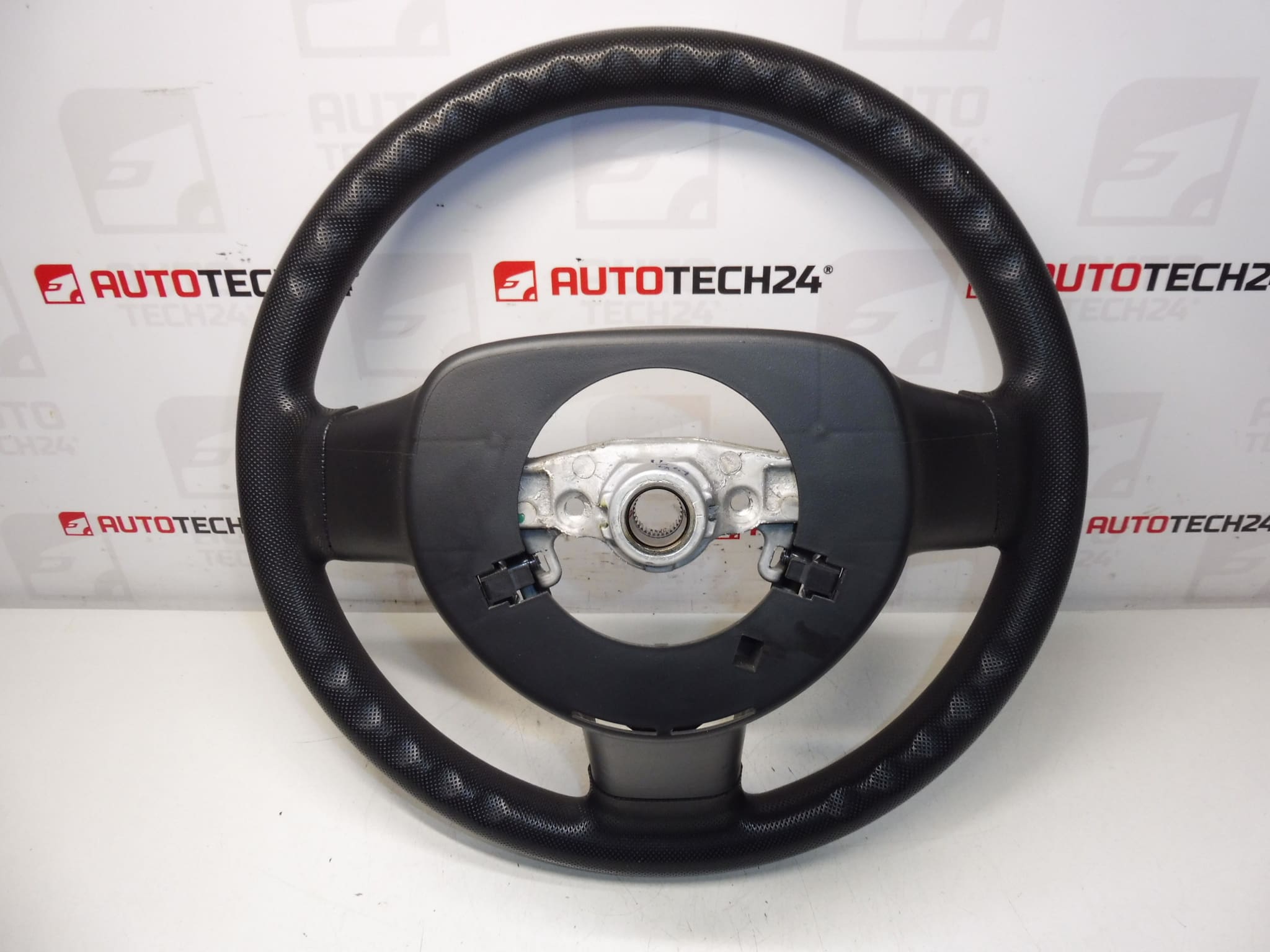 Ohjauspyörä Citroen C1 Peugeot 107 vuoteen 2012 mennessä 4109gng - Image 2