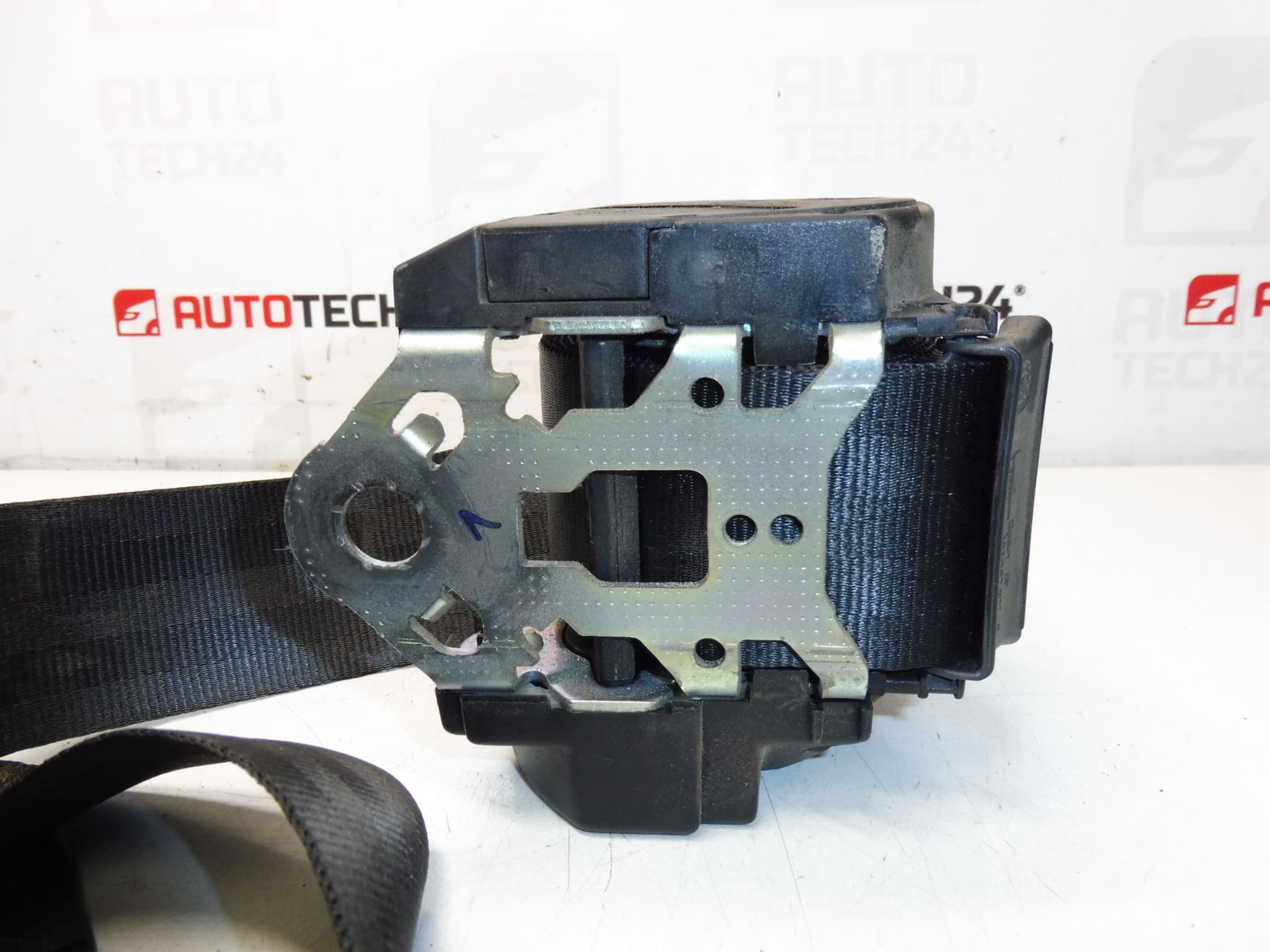 Oikea takavyö Citroën Peugeot 8973yn - Image 2