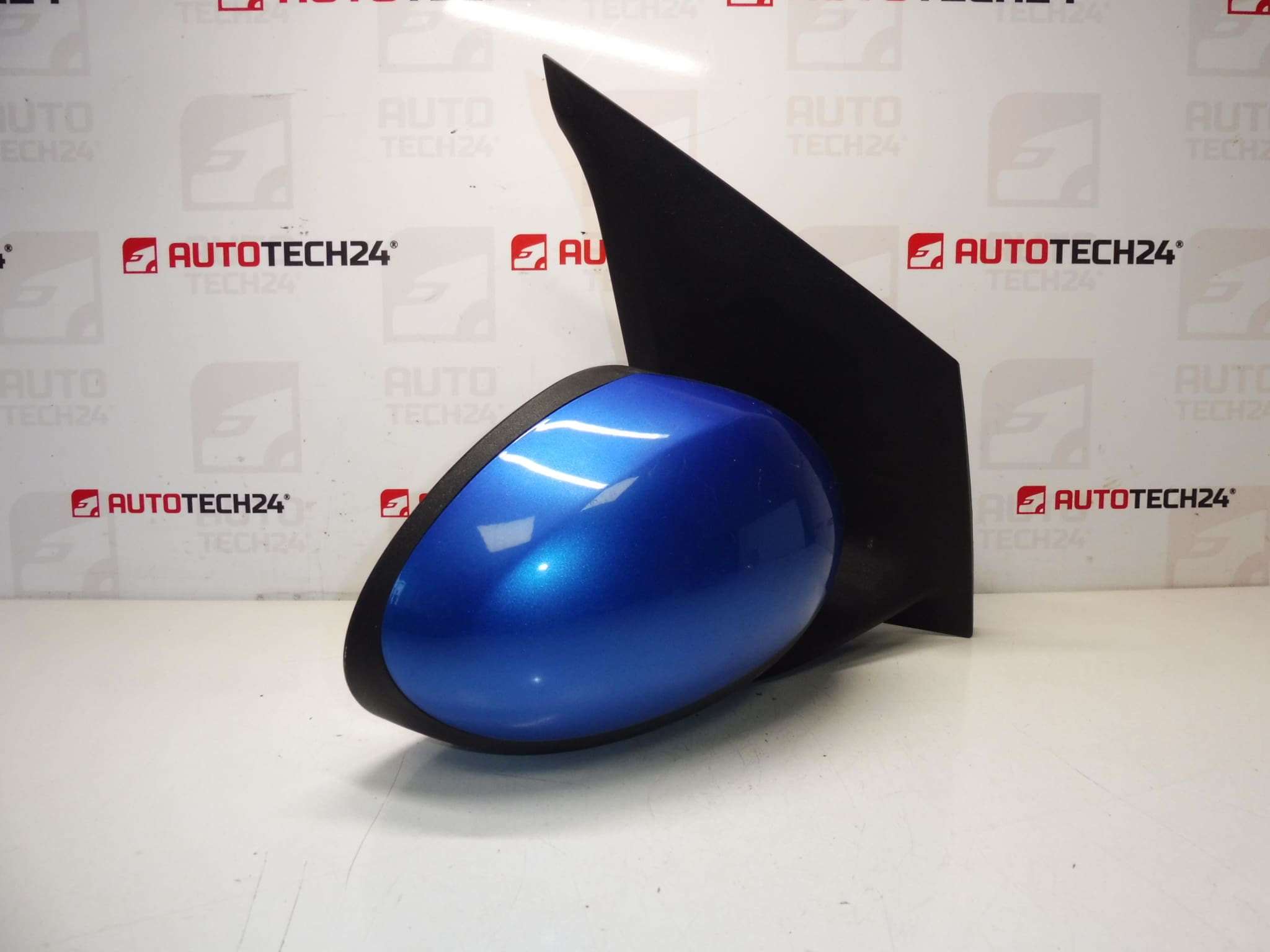 Peili oikealla Elx Citroën C1 Peugeot 107 87910-011 8153YS