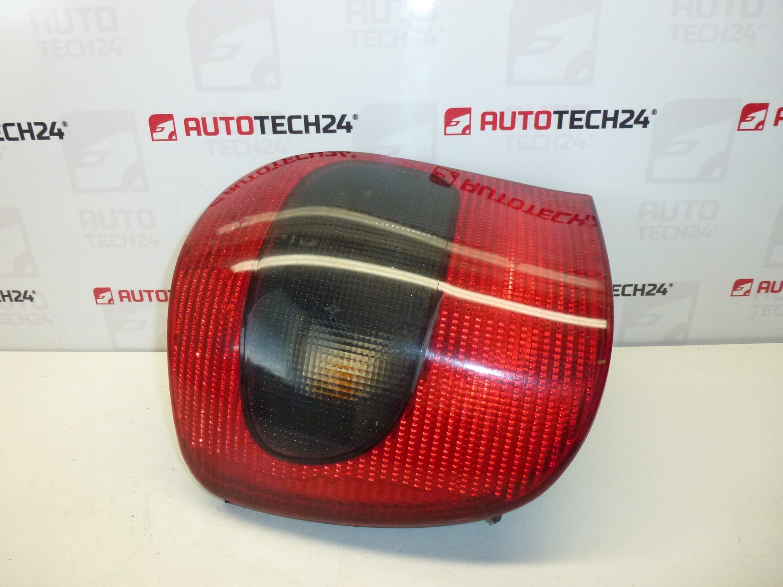 Vasen takavalo Citroën Xsara Kombi 6350J8