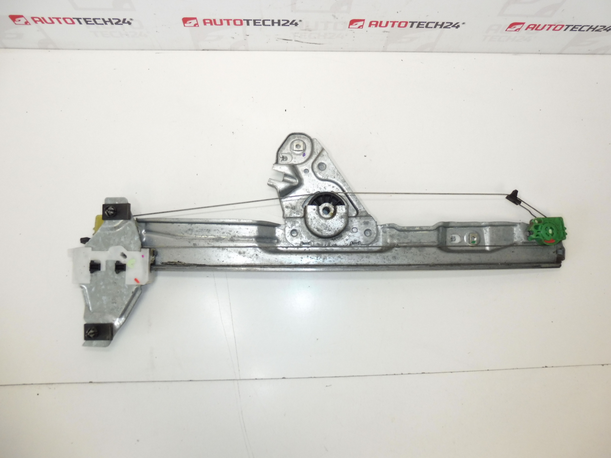 Oikean ikkunan vetomekanismi Peugeot 308 9658926980 9222CV