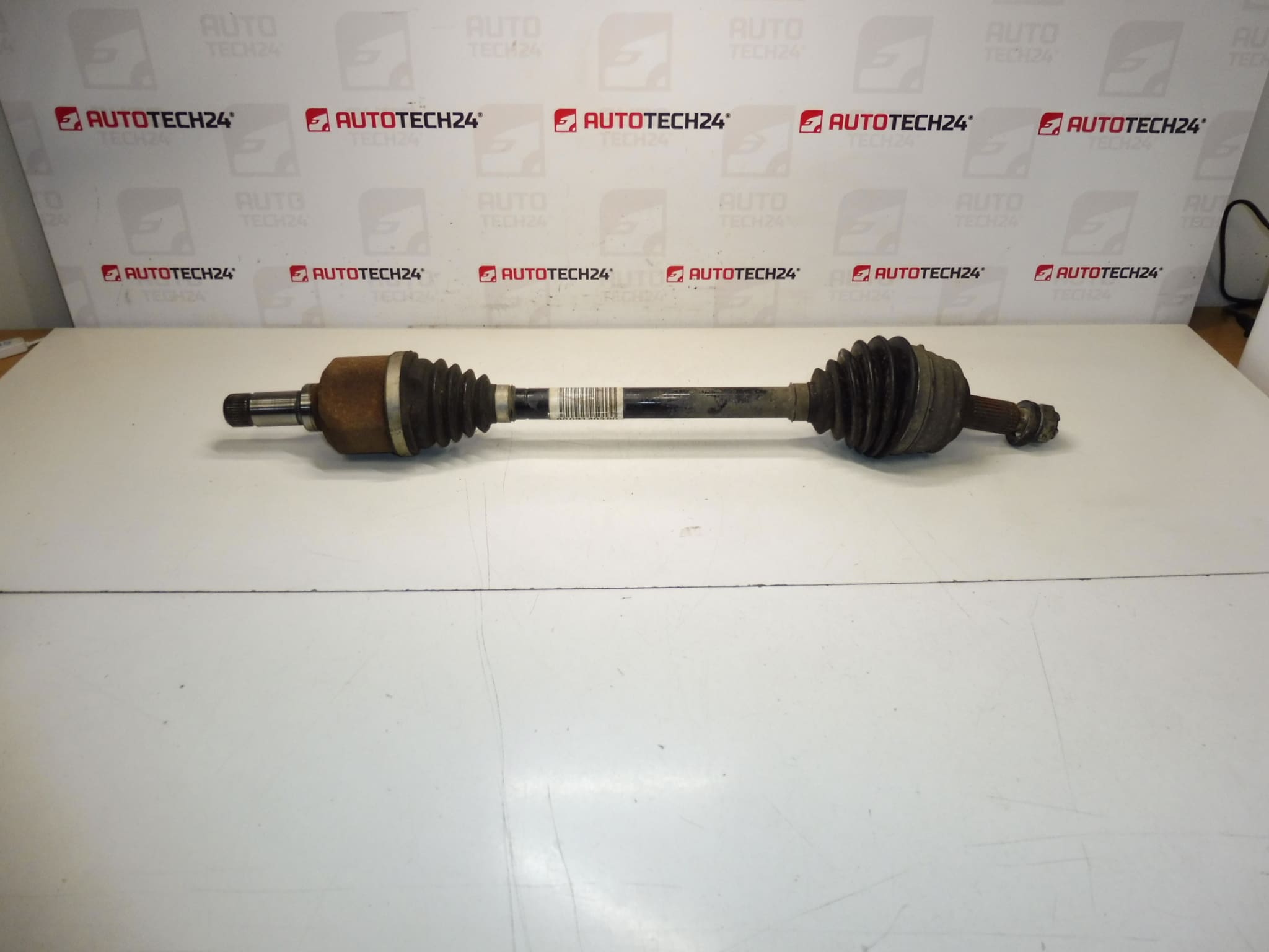 Vasen puoliakseli Citroën Peugeot 9809149380 1611621080