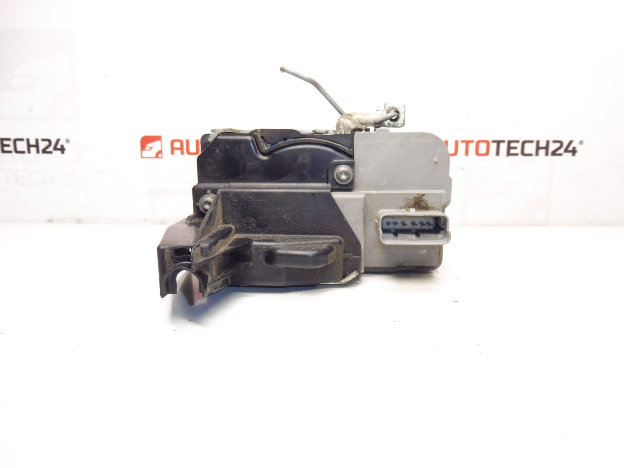 Peugeot 307 Oikean Etuovet Matkustajan Sähköinen Keskuslukituslukko 9136Z9