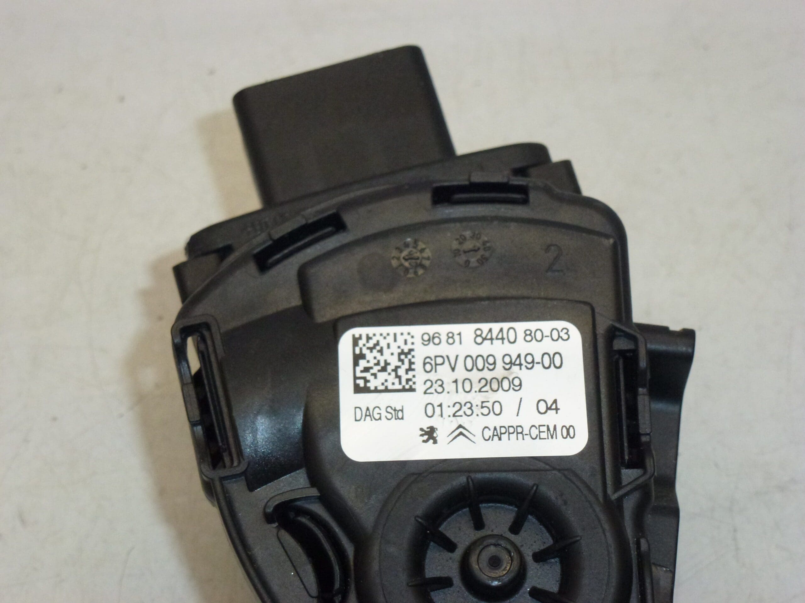 Kaasupoljin HELLA 9681844080 1601Z6 - Image 2