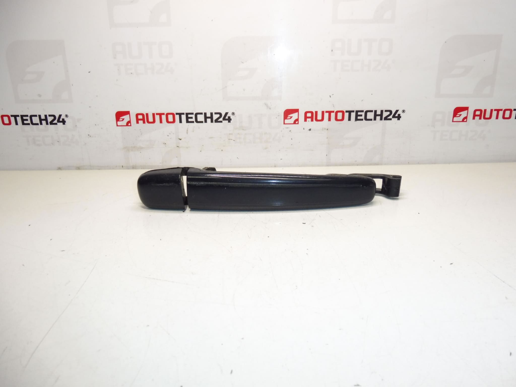 Kuljettajan ovenkahva Citroën Peugeot KTGA 9101W8