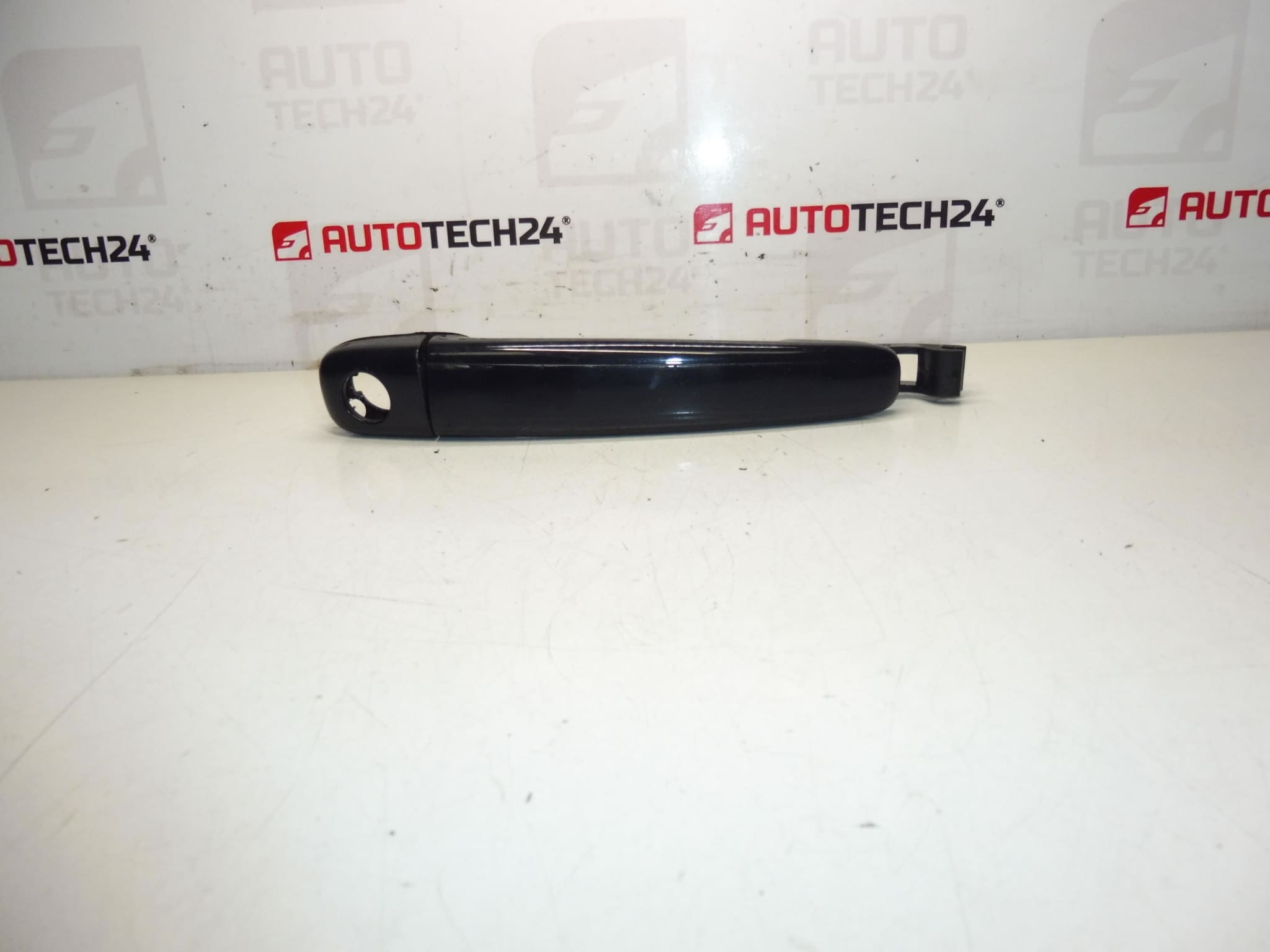 Kuljettajan ovenkahva Citroën Peugeot KTGA 9101W9