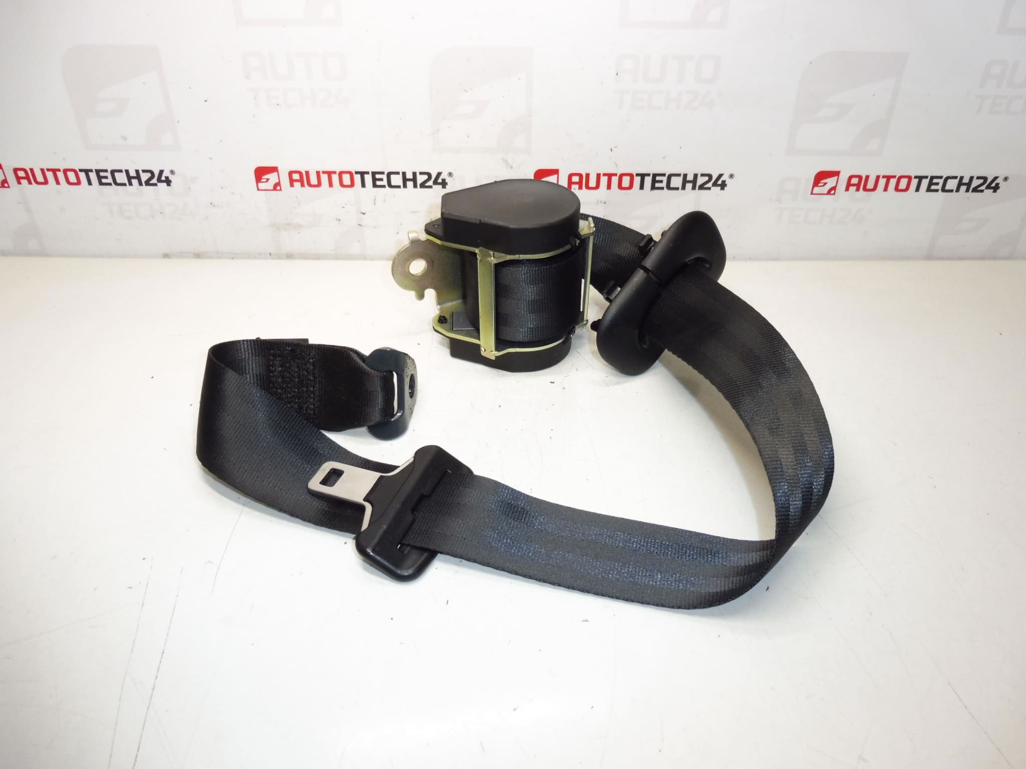Takakeskimm inen Turvavy Peugeot 307 Farmari 96589932XX 8974QK 8975GY 