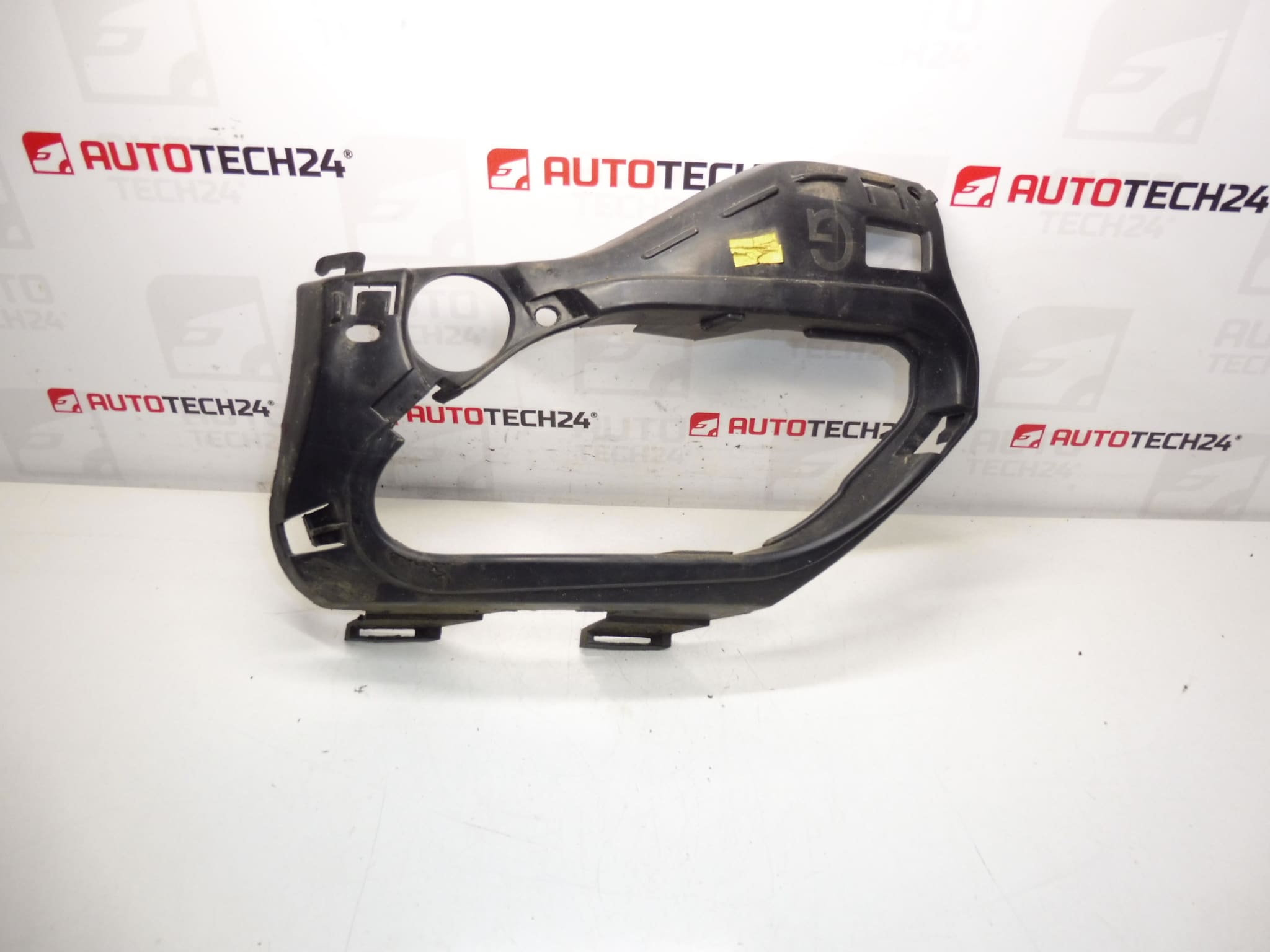 Citroën C4 Coupe vasen takasumuvalon runko 7414KE