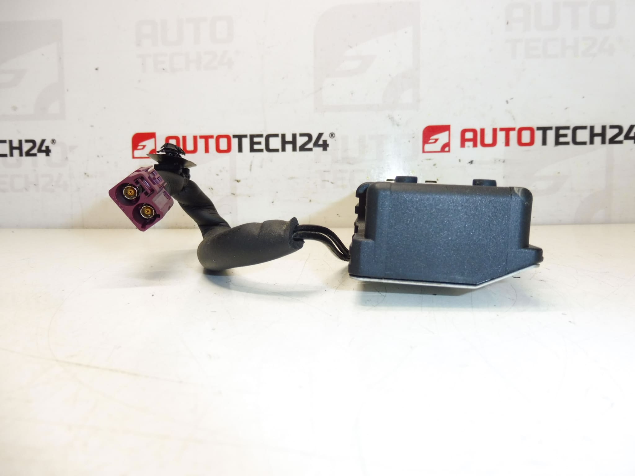 Antenni tuulilasi Peugeot 407 9661102880 6561LG - Image 2