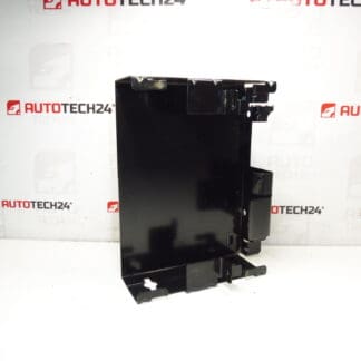 CD-vaihtajan pidike Clarion Citroën C5 6560Q4