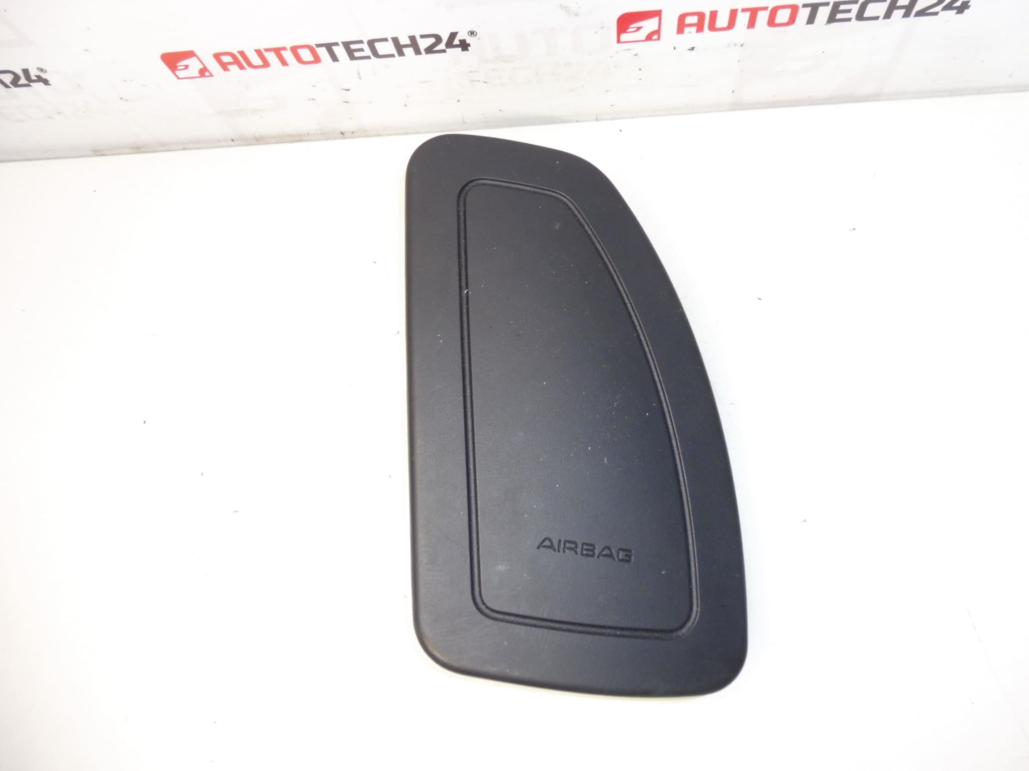 Oikea turvatyyny Peugeot 407 96625553ZD 8216QR