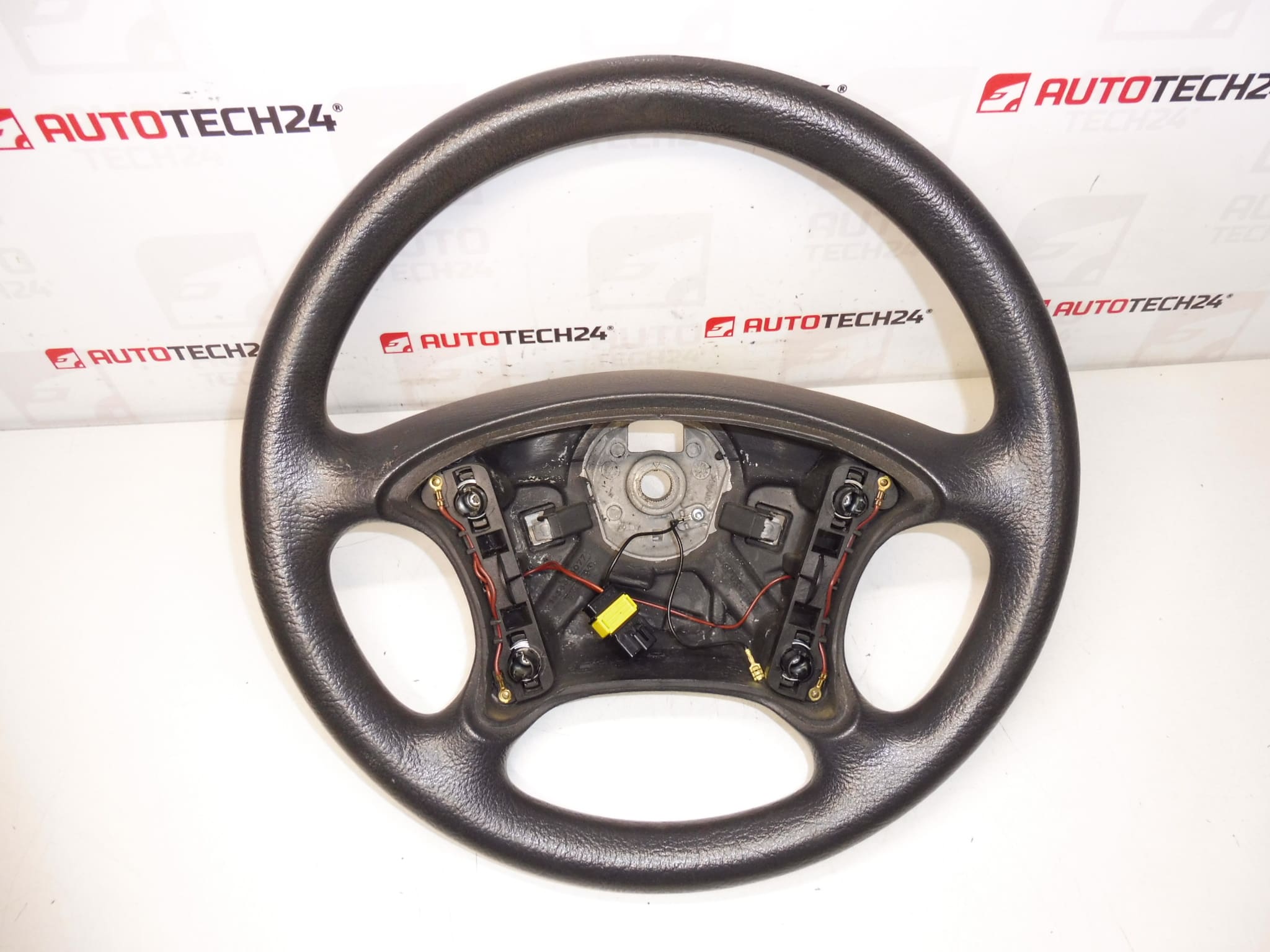 Ohjauspyörä Citroen C8 Peugeot 807 14845630YR 4109AW