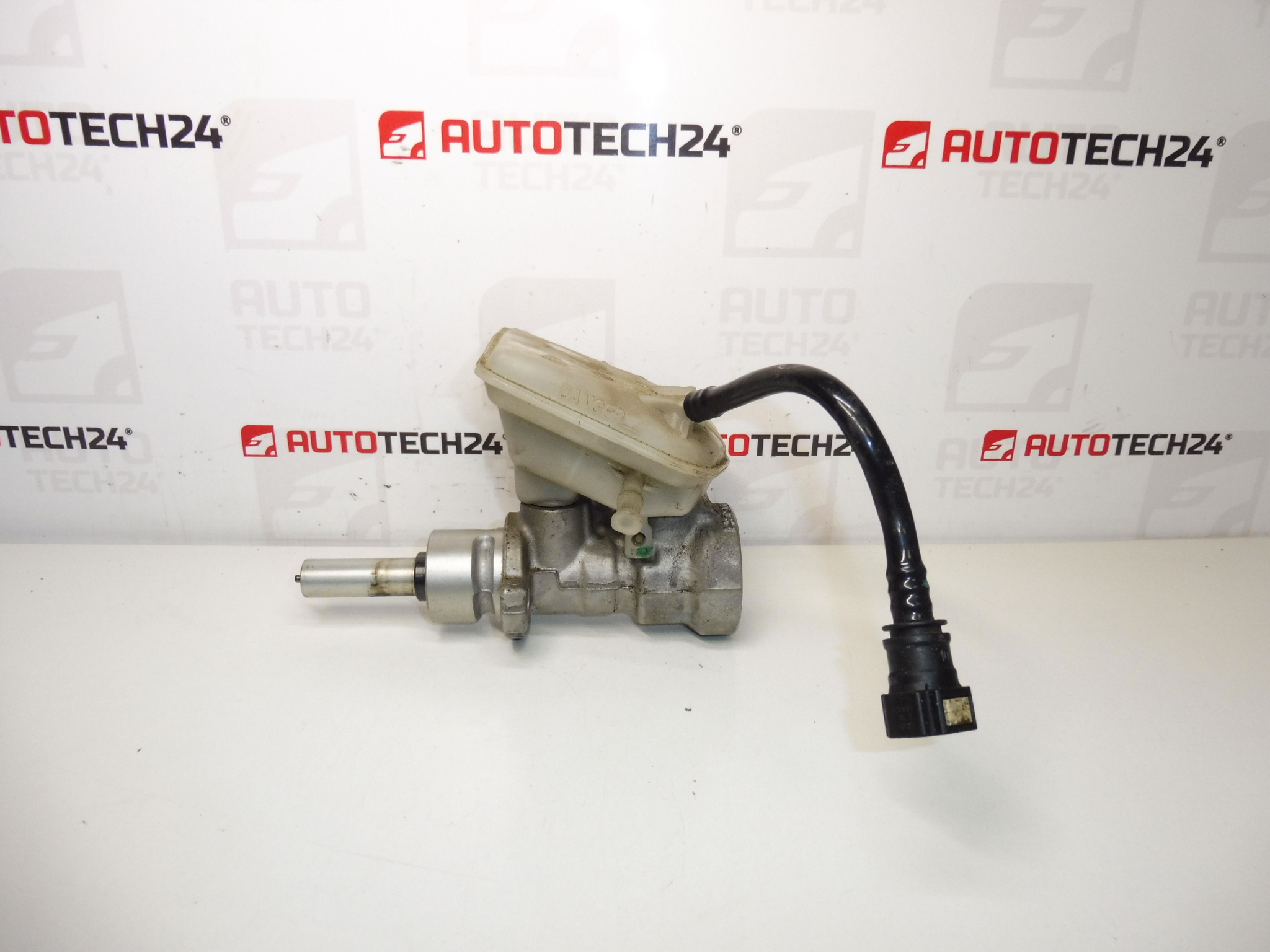 Pääjarrusylinteri BOSCH Citroën Peugeot 0204123596 22472579 4601L2