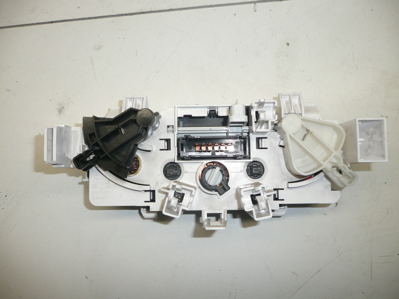 Ilmastoinnin lämmönsäädin Citroën C2 C3 F664479W 6451KR