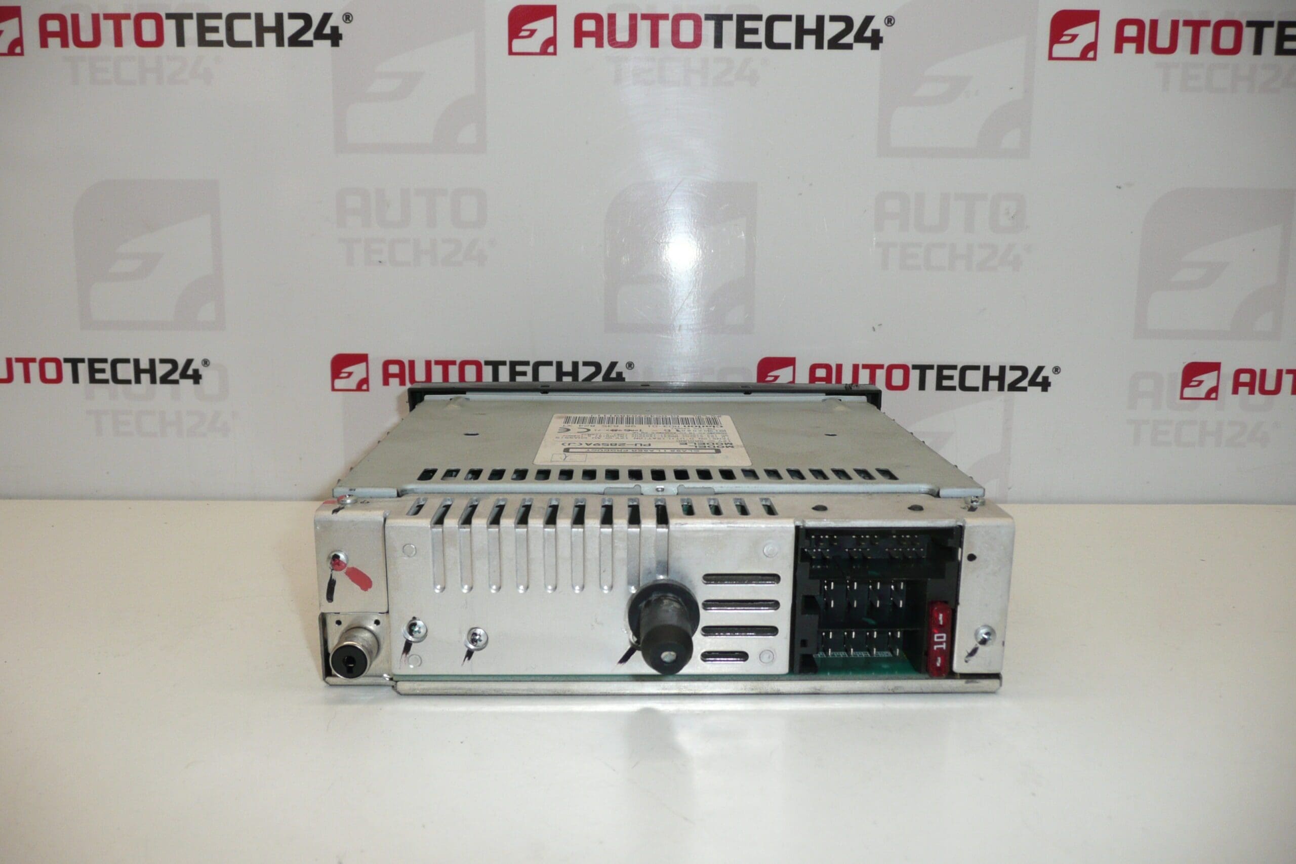Autostereo CLARION Citroën Peugeot 96635824XT - Image 2