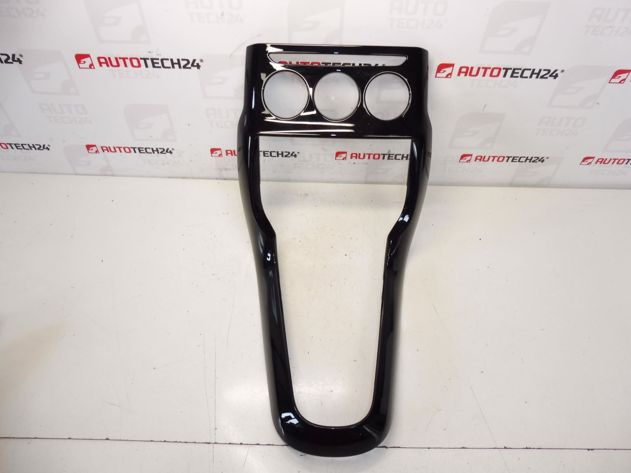 Citroen C3 II A51 keskuskojelautapaneeli 9801578777