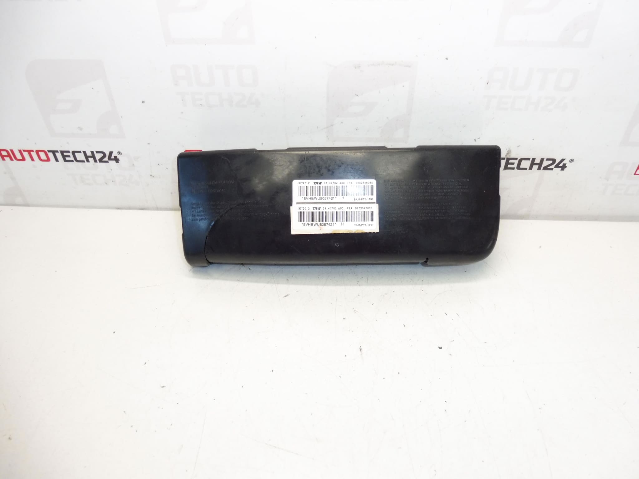 Turvatyyny kuljettajan istuimeen Citroën C3 II A51 9802546080