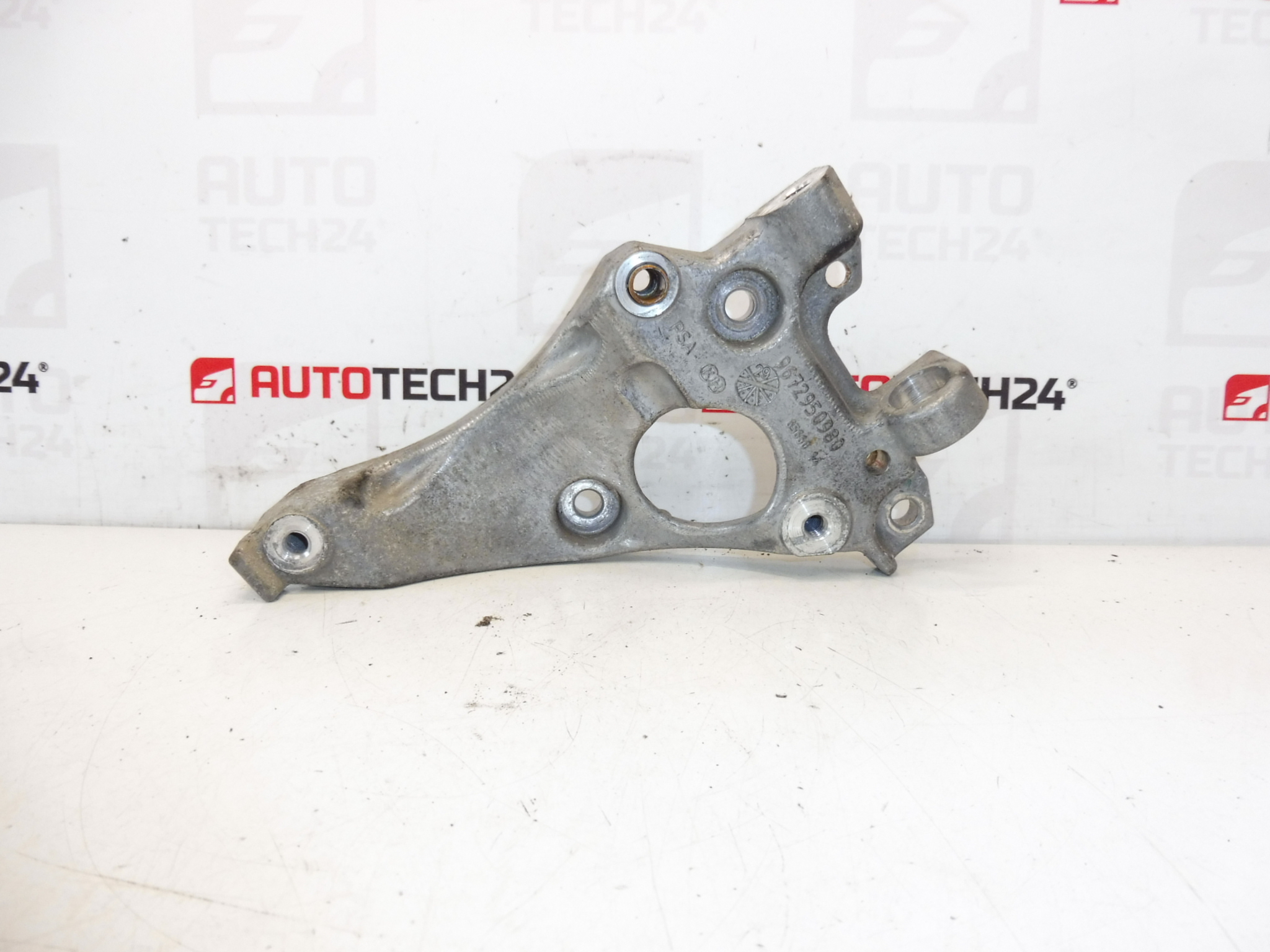 Ilmastointokompressorin kiinnike Citroën Peugeot 1.6 eHDI 9672950980 6453NS
