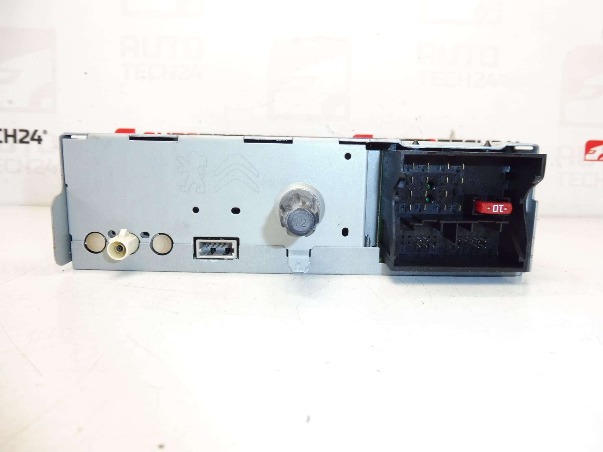Autoradio Continental RD45 98053736XT 1612481780 - Image 2