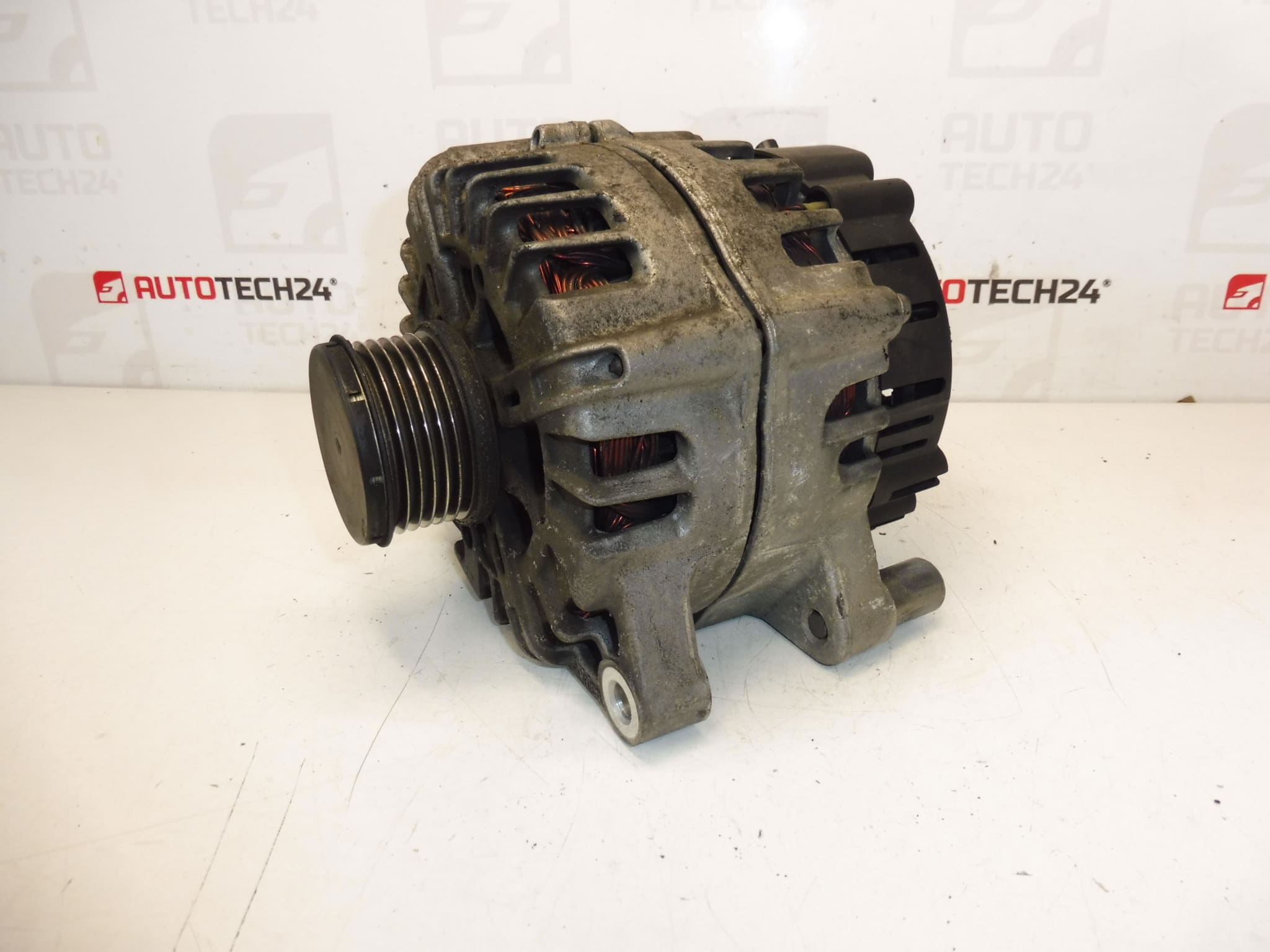 Laturi Valeo HDI Citroën Peugeot 180A CL18 9664074280