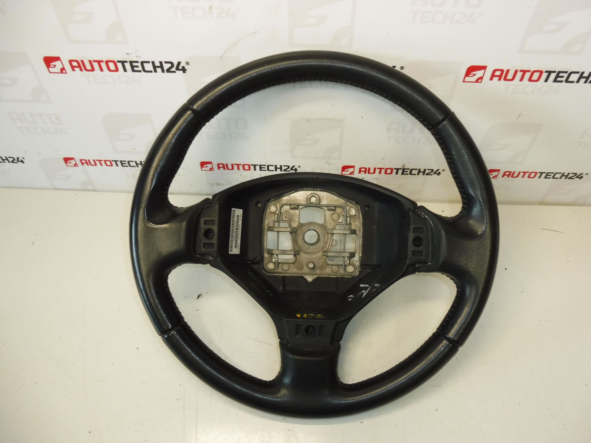Ohjauspyörä Peugeot 3008 5008 96866138ZD