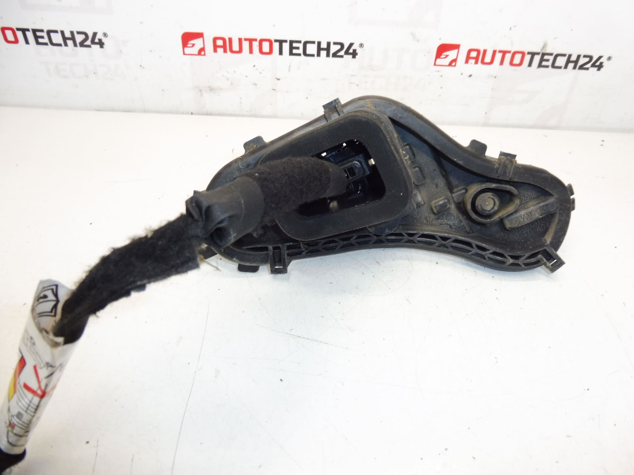 Peugeot 3008 polttimokanta 9805510480 - Image 2