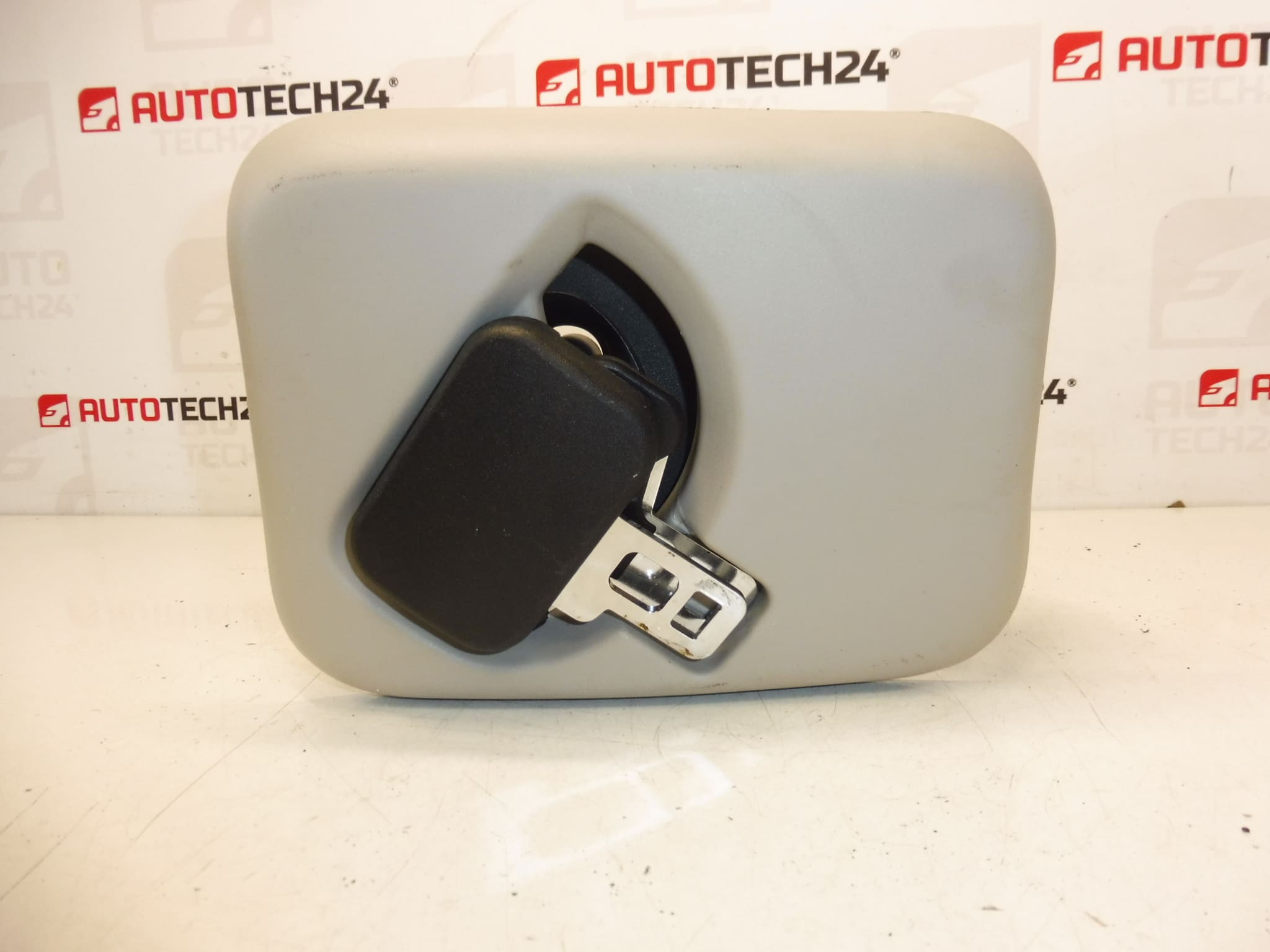 Taka keskimmäinen turvavyö Citroën C4 Picasso 9654438077 8974XR