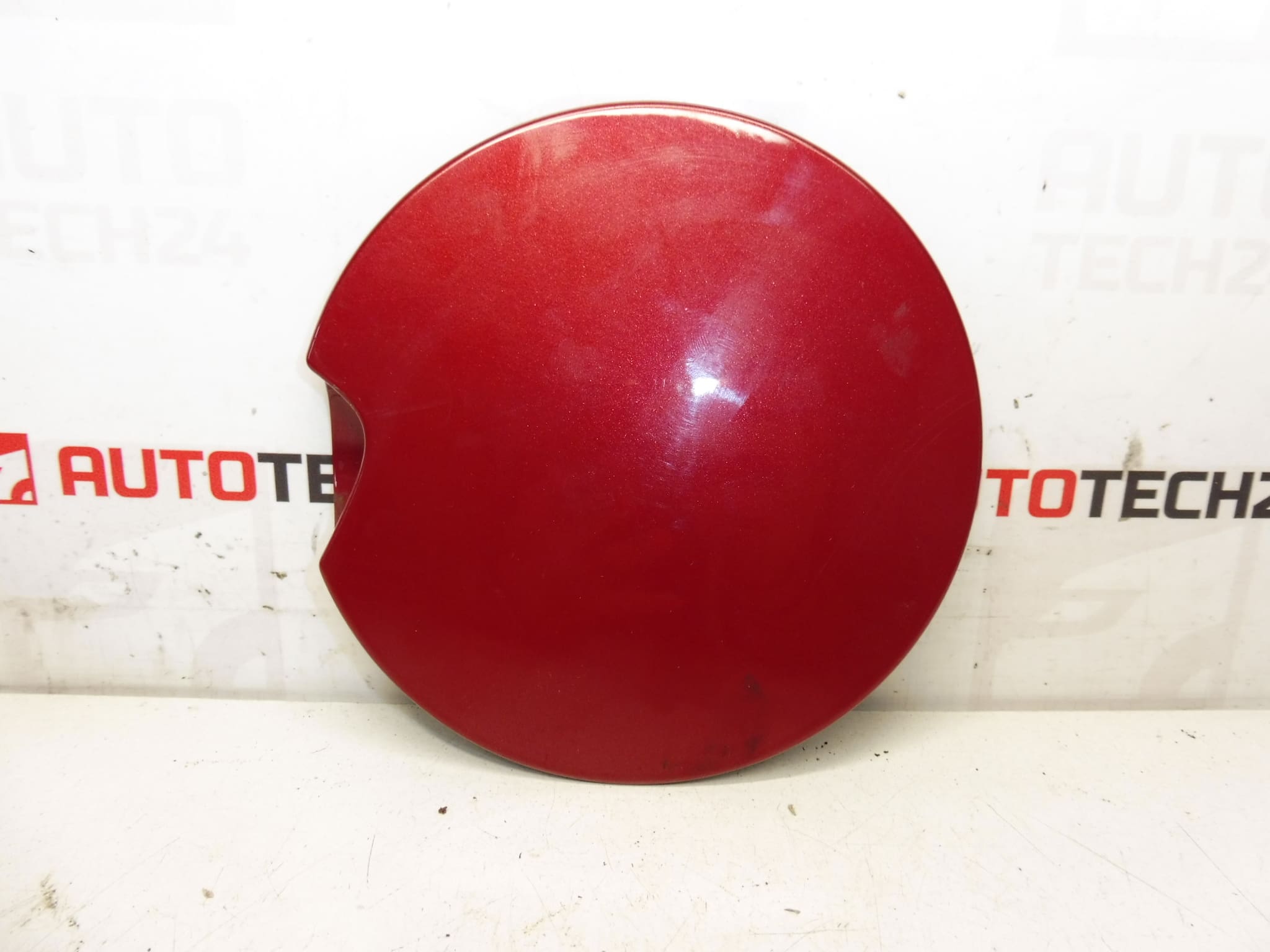 Tankin kannen kansi EPYD Peugeot 3008 9682803080 1517G9