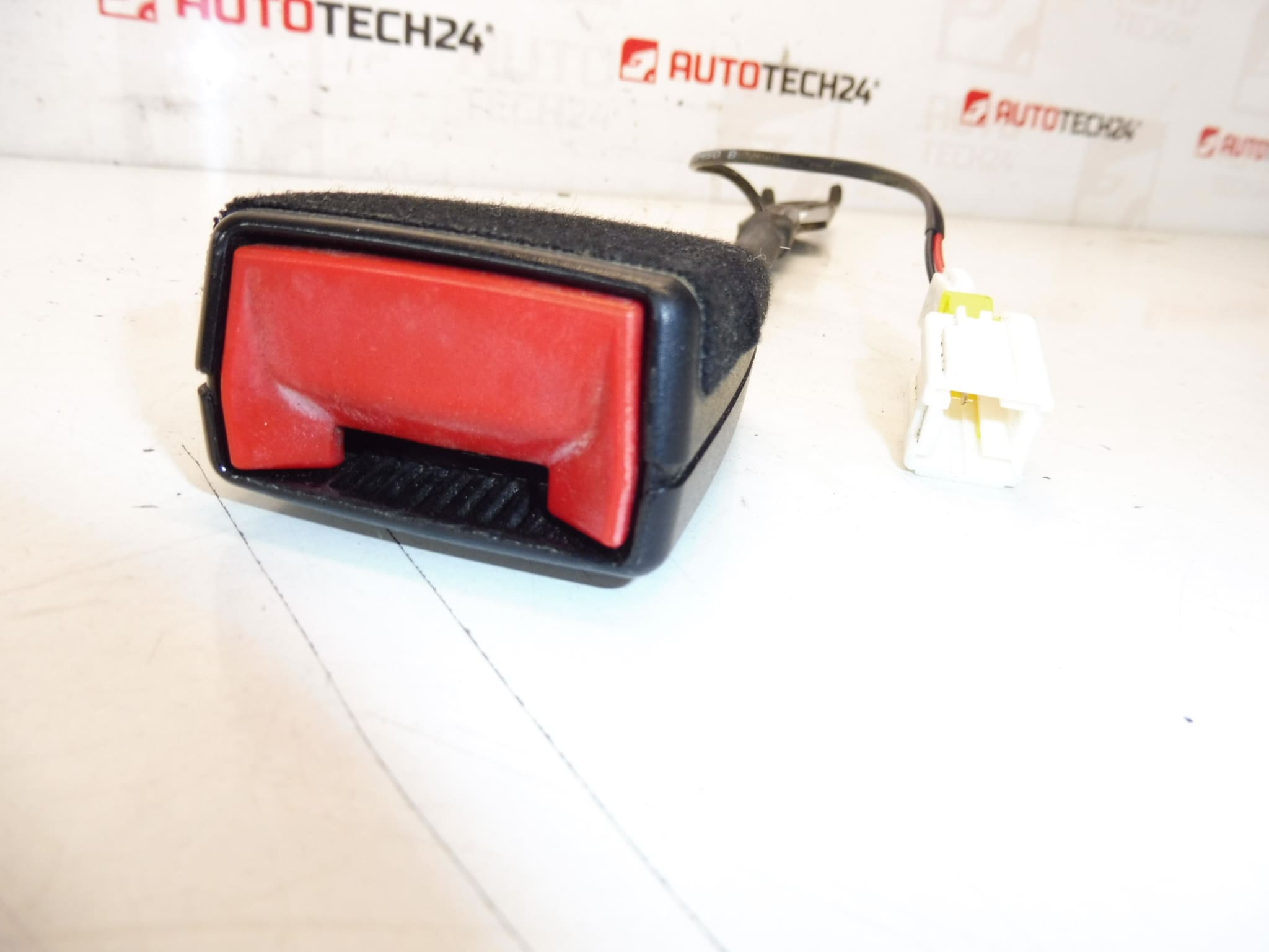 Vyölukon pidike Peugeot 3008 5008 8976Q8 - Image 2