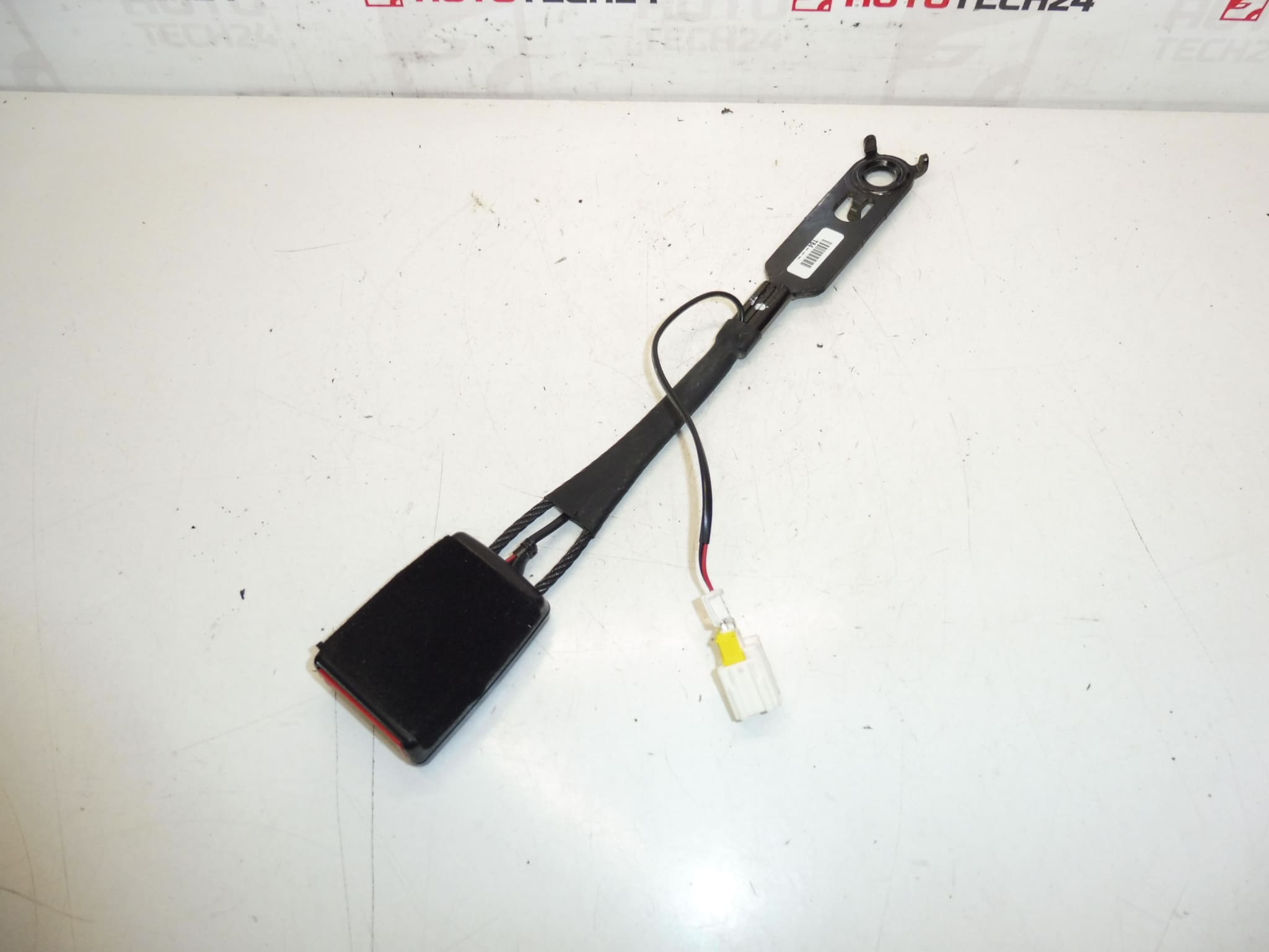 Vyölukon pidike Peugeot 3008 5008 8976Q8