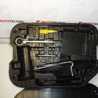 Työkalu, tunkki, pyöränavain, hinaussilmukka Citroën C4 PICASSO 6736A7 674418 672594 671809 671739
