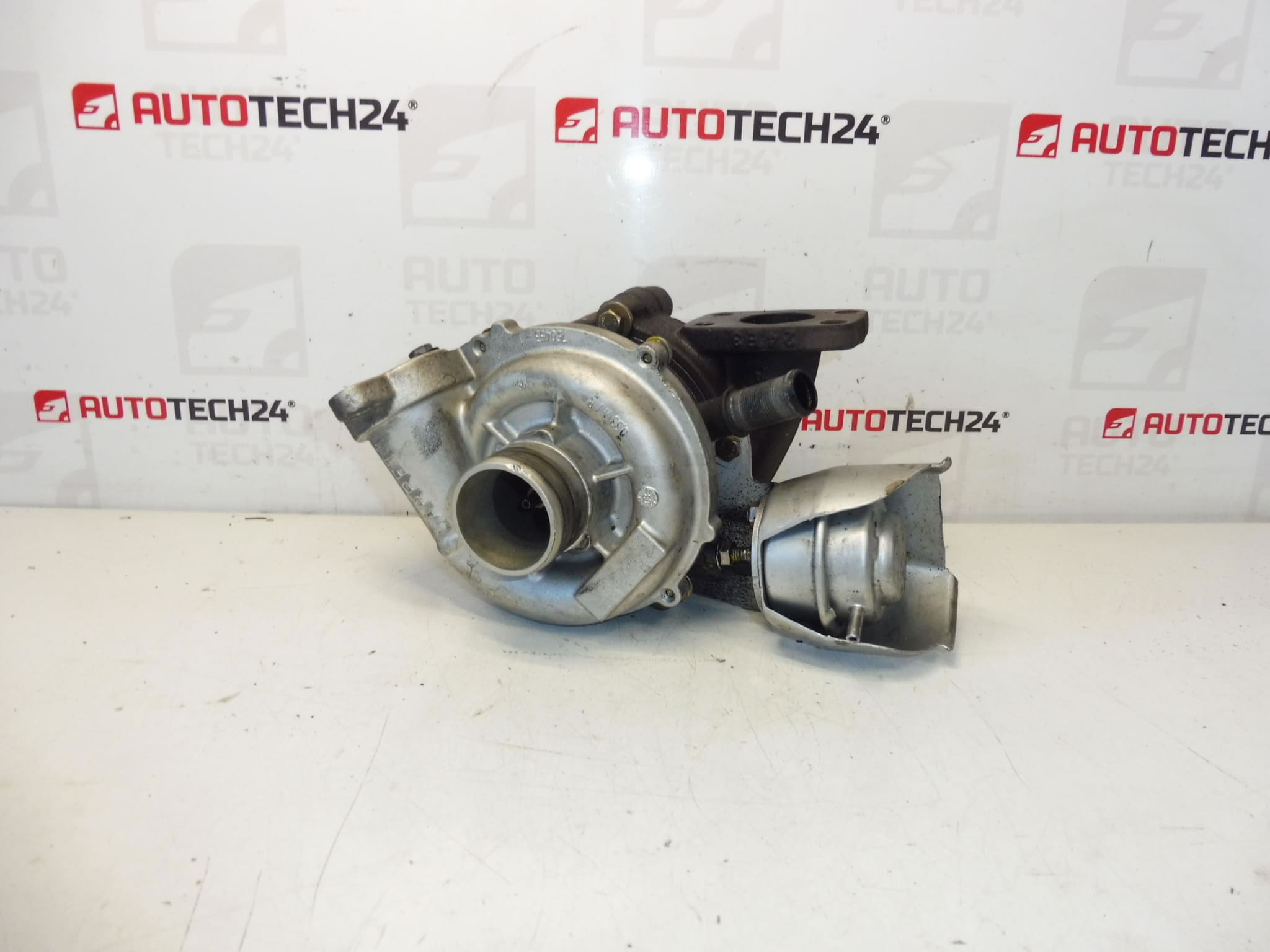 Kunnostettu turbo 1.6 HDI 80KW GARRETT GT1544V 0375J6