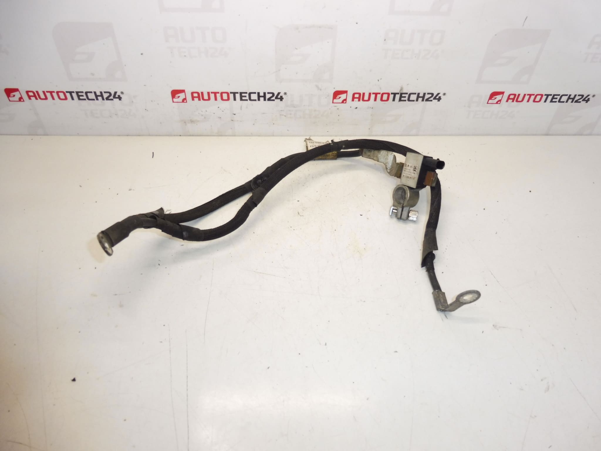 Peugeot-moottorin negatiivinen johtosarja 9803673280 9678116380 5638WH