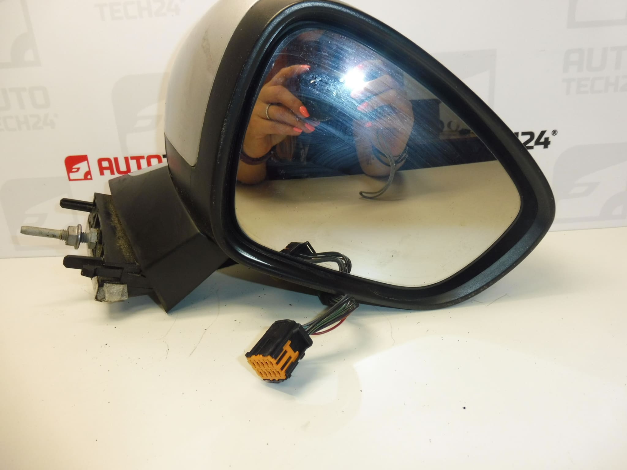 Takapeili Citroen C4 II B7 EZRC 1607024580