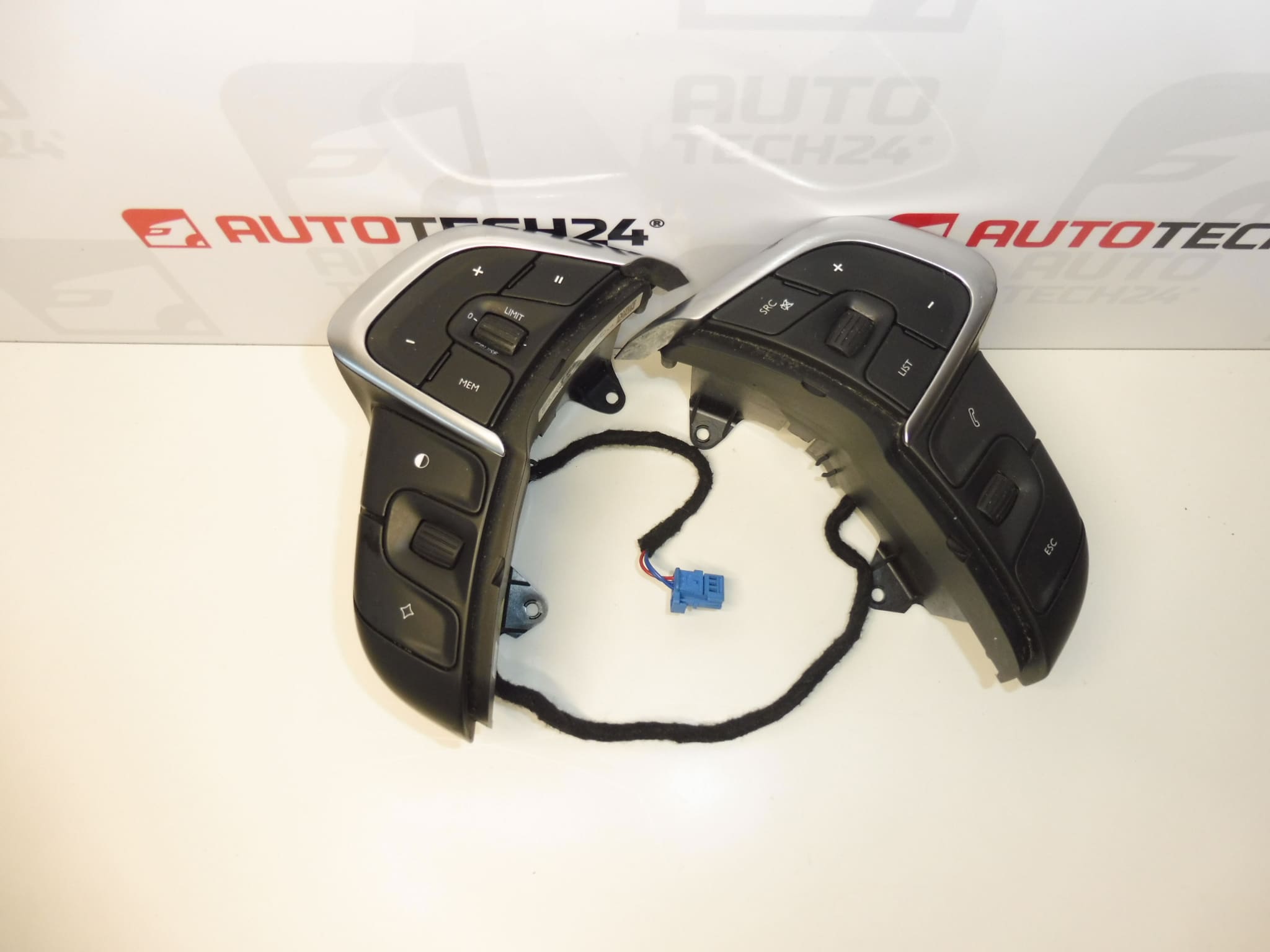 Ohjauspyörä Citroen C4 II ja DS4 96720514ZD 98094655ZD