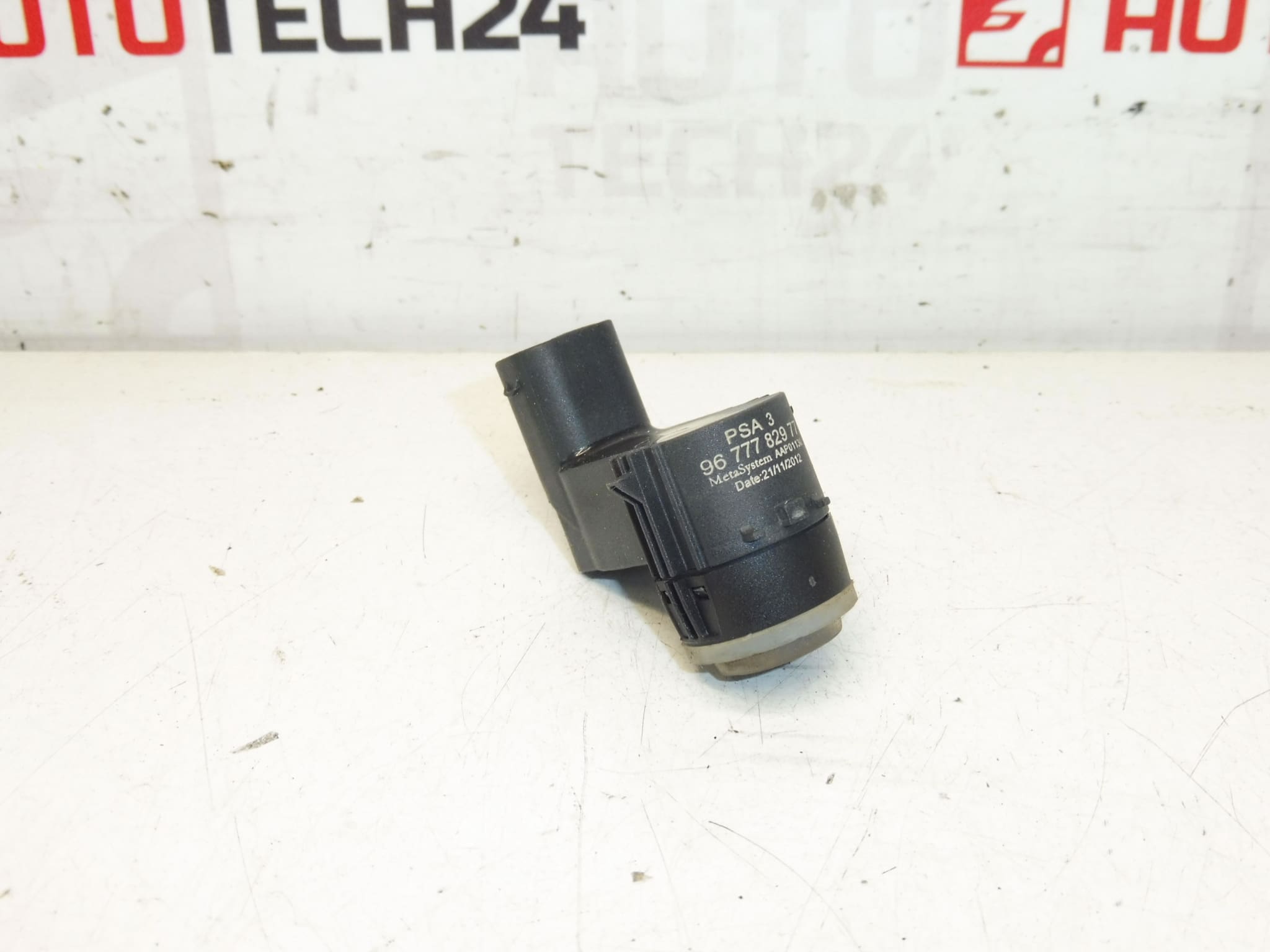 Pysäköintitunnistin Citroën Peugeot 9677782977 9677782980 6590 JE