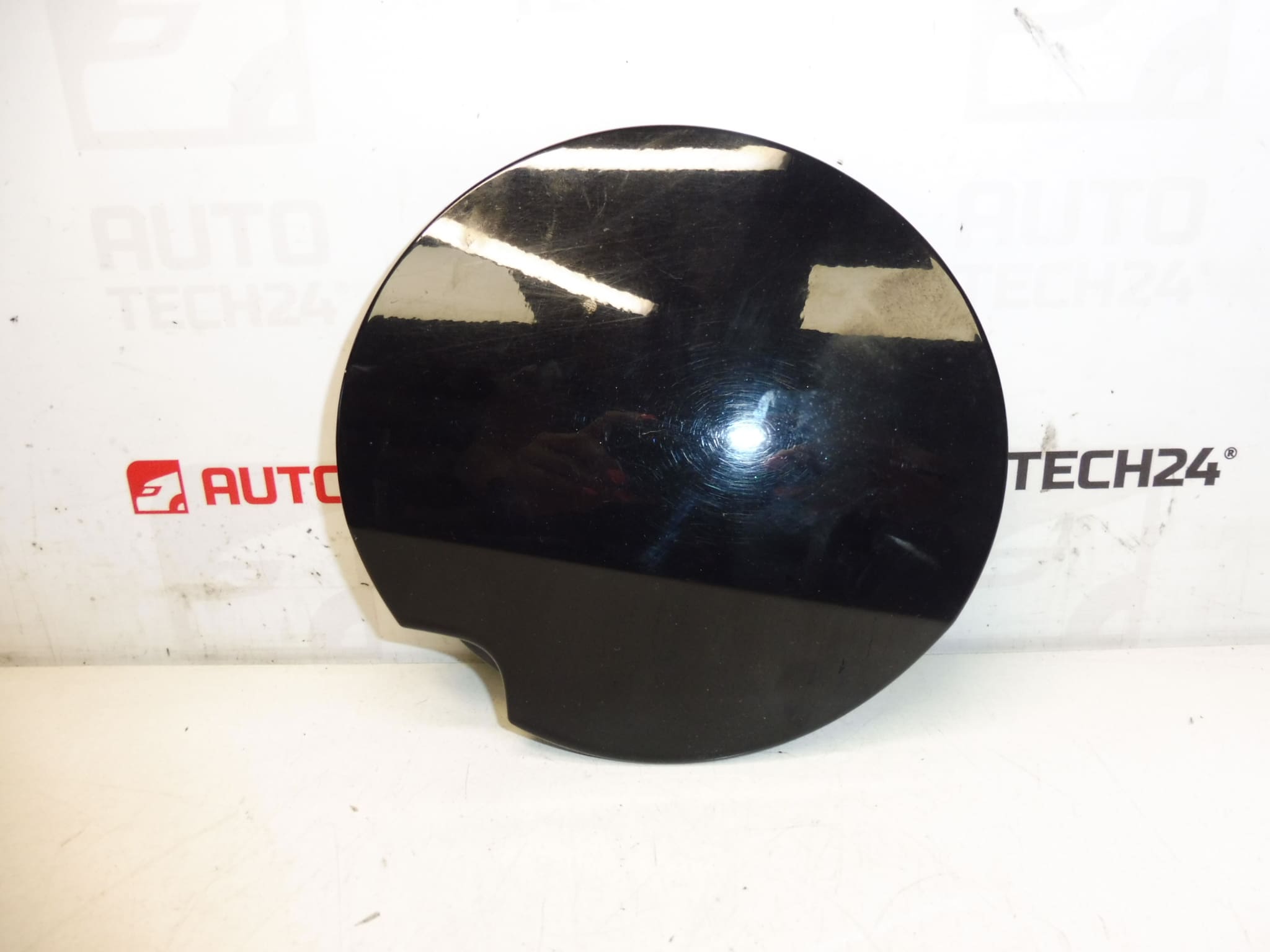 Tankin kannen kansi KTVD Peugeot 308 9681632777 1517G5