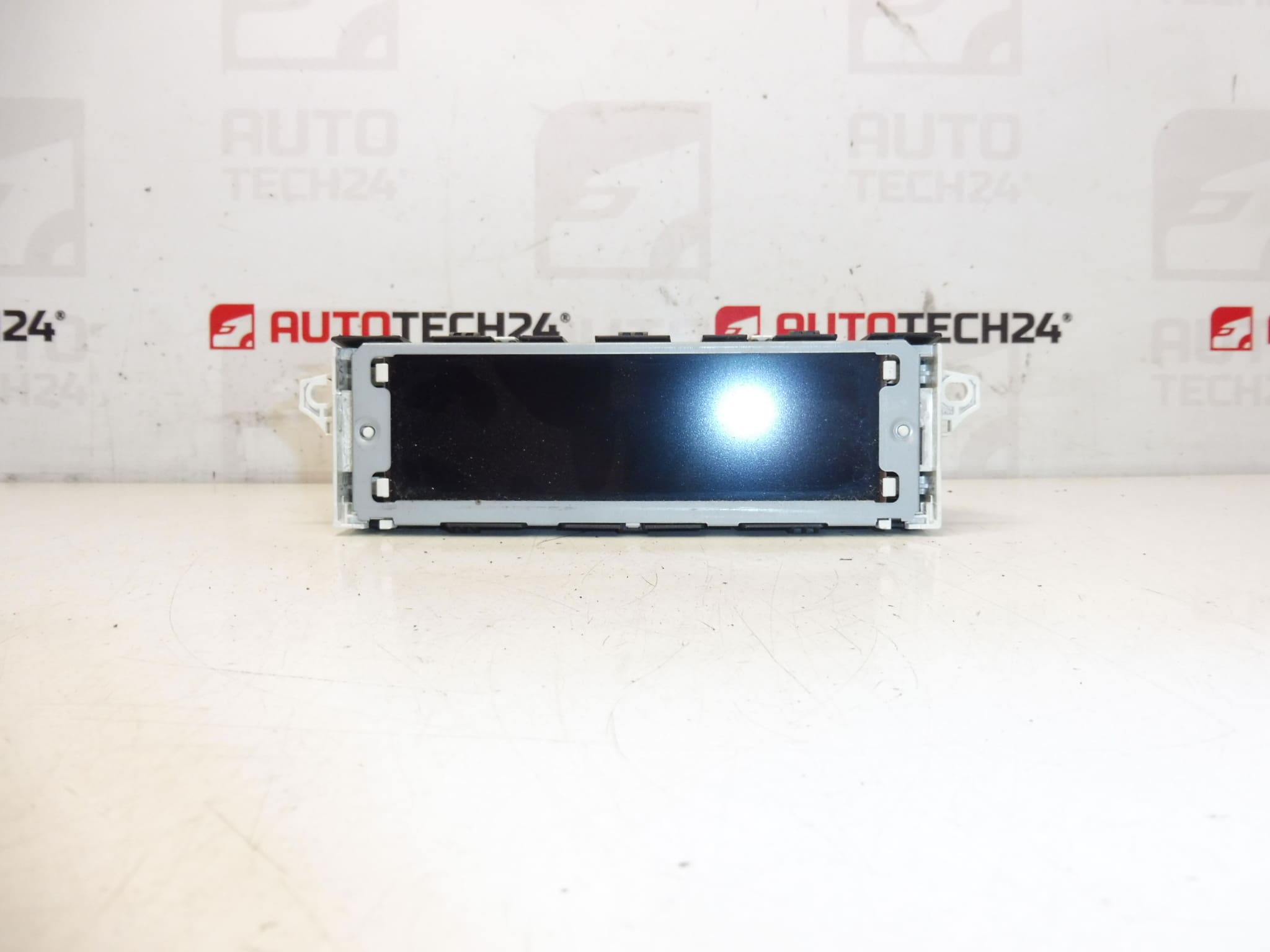 Tietokoneen radionäyttö Citroën Peugeot 966631380 9821851780 6593P2