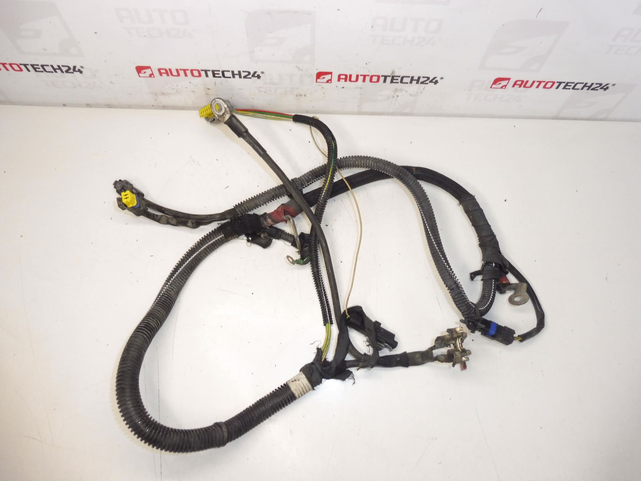 Valjaat positiiviset Citroën Peugeot 2.0HDI 9658054180 5642LP