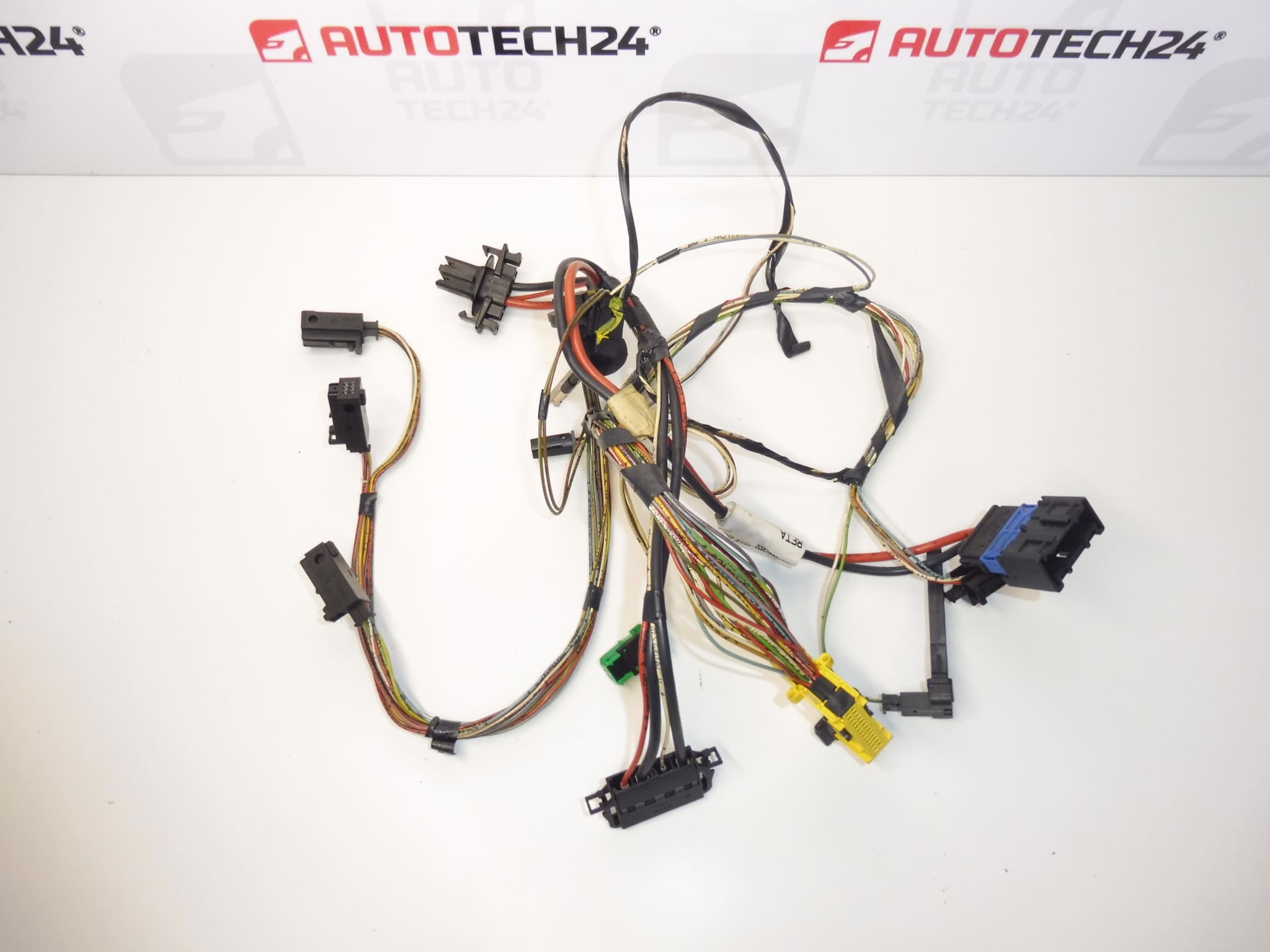 Peugeot 307:n ilmastoinnin johtosarja vuodesta 2004 alkaen Behr T5 42991 643642